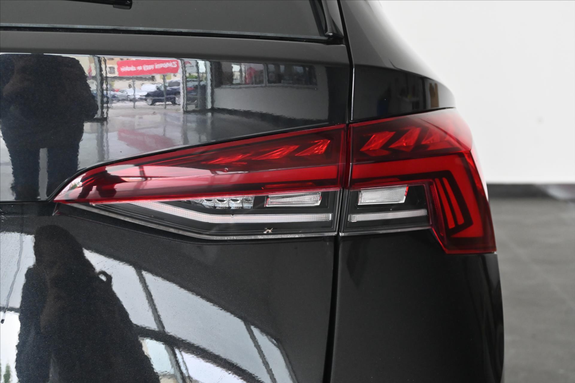 Hlavní fotografie vozu Škoda Octavia 2,0 TDI 110 kW DSG Style Záruka až 5 let (34)