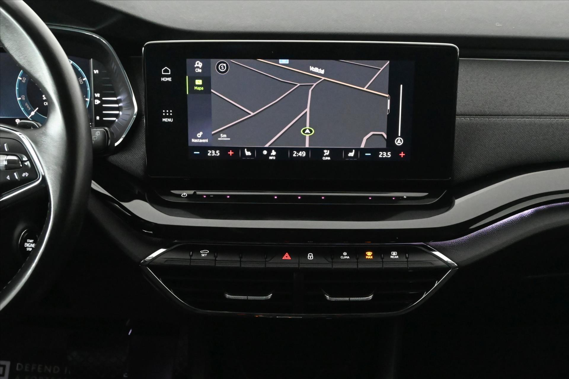 Hlavní fotografie vozu Škoda Octavia 2,0 TDi 110kW DSG *Style* Záruka až 5 let (12)