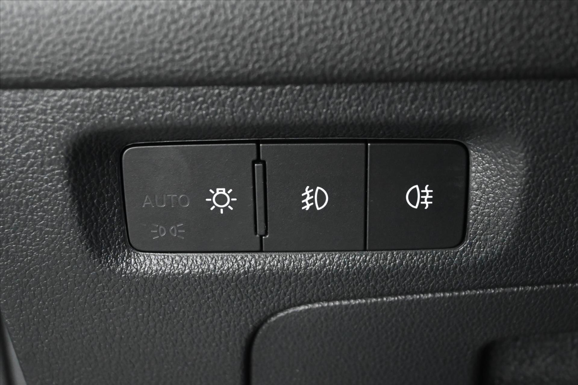 Hlavní fotografie vozu Škoda Octavia 2,0 TDi 110kW DSG *Style* Záruka až 5 let (29)