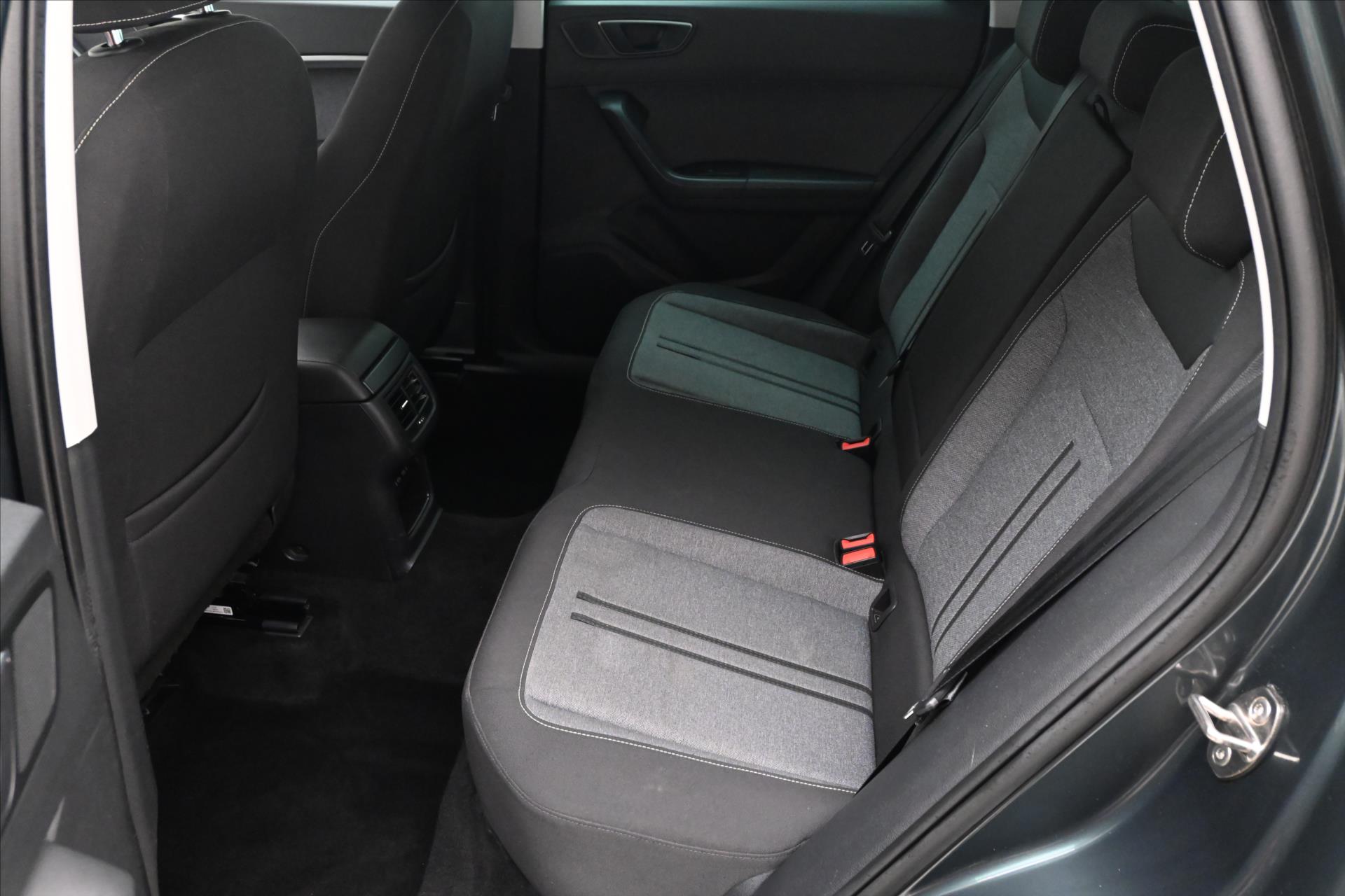 Hlavní fotografie vozu Seat Ateca 1,5 TSI 110 kW Style Business Intense Záruka až 5 let (14)