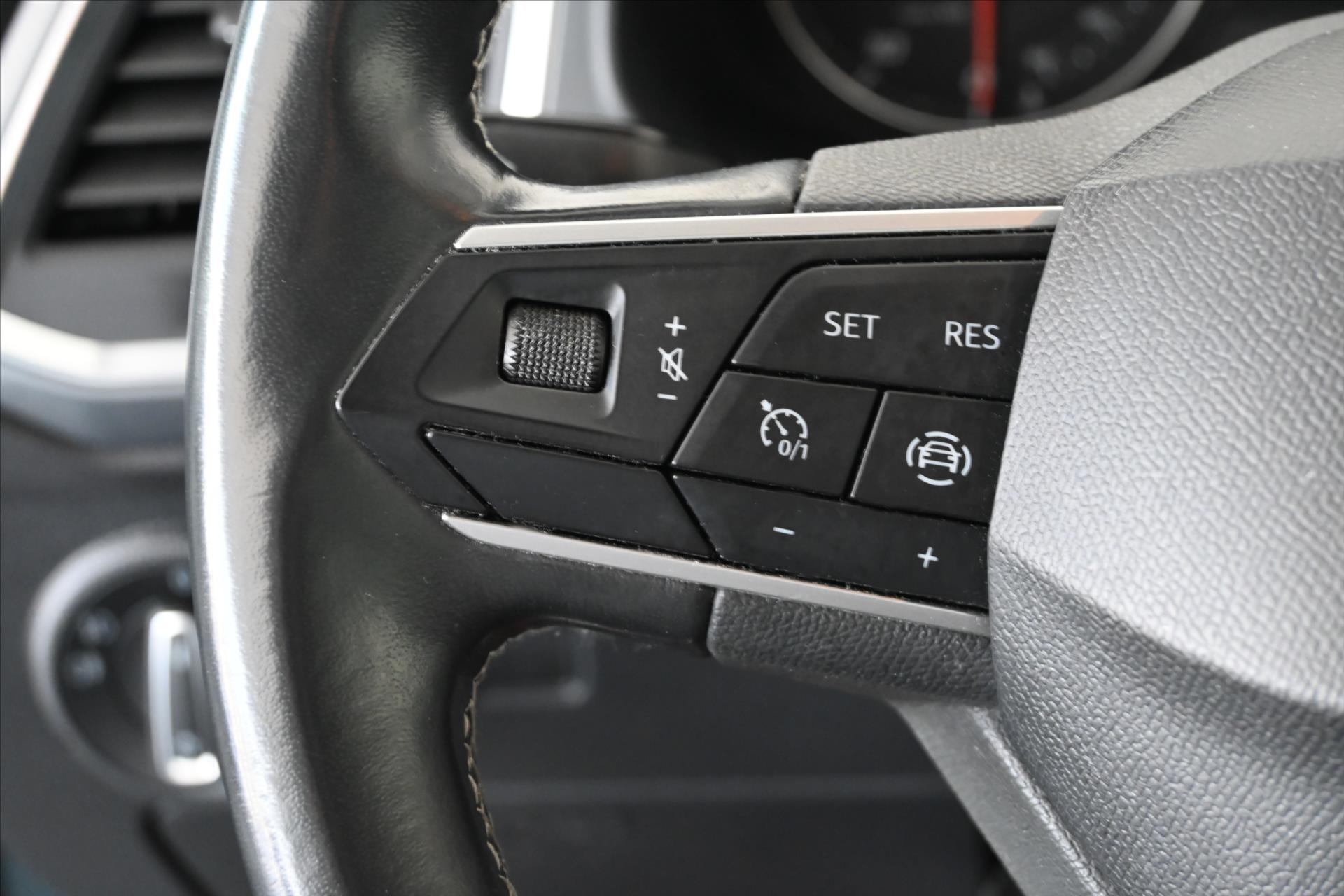 Hlavní fotografie vozu Seat Ateca 1,5 TSI 110 kW Style Business Intense Záruka až 5 let (18)