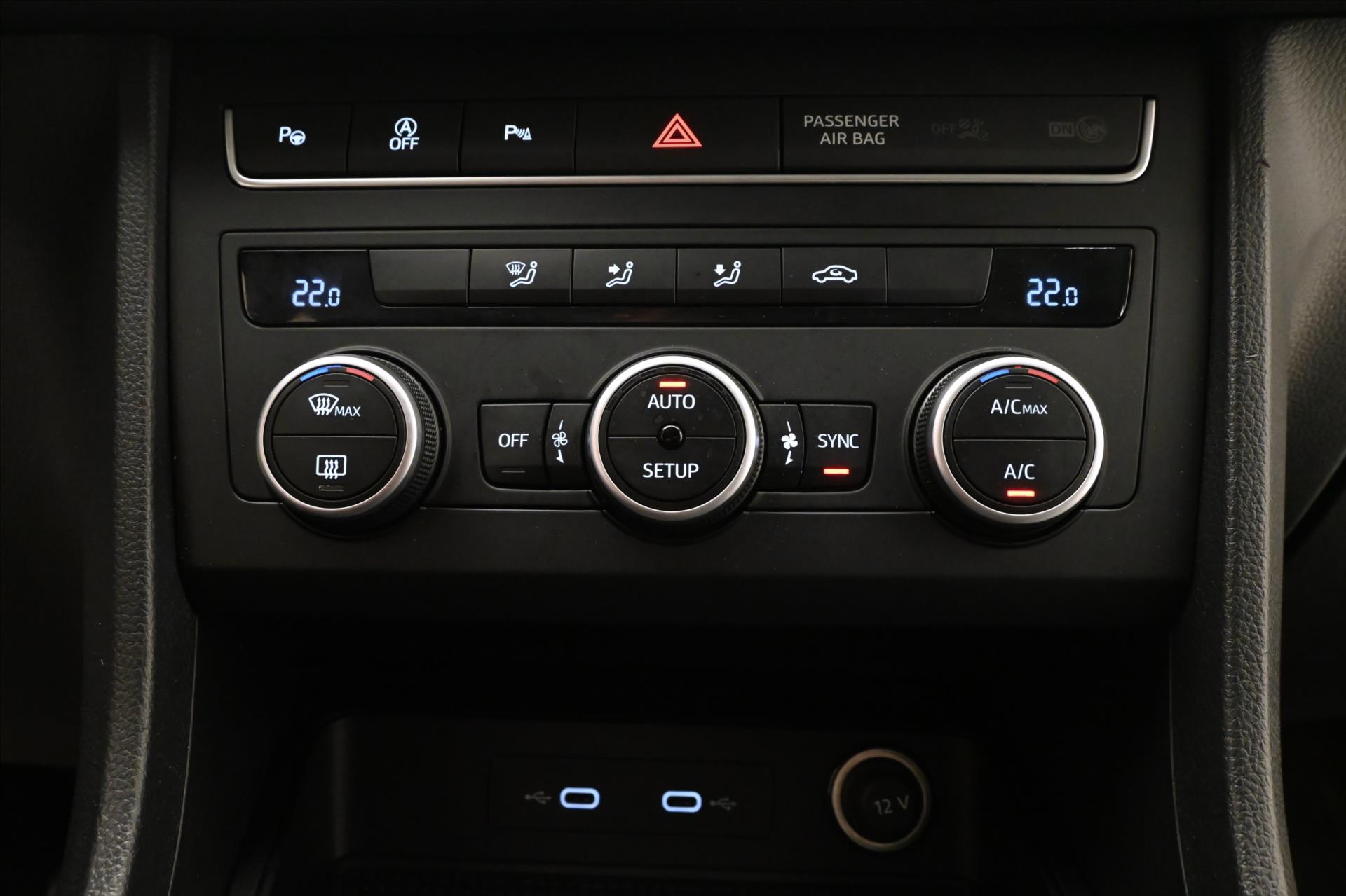 Hlavní fotografie vozu Seat Ateca 1,5 TSI 110 kW Style Business Intense Záruka až 5 let (21)