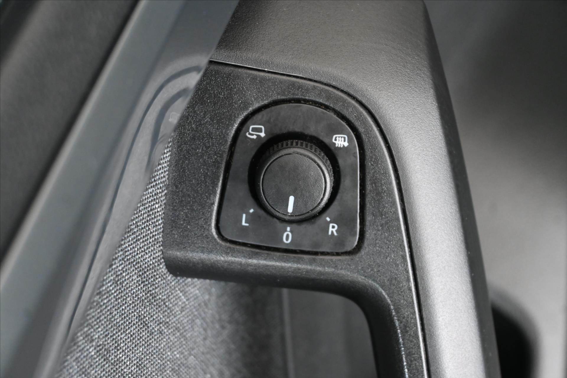 Hlavní fotografie vozu Seat Ateca 1,5 TSI 110 kW Style Business Intense Záruka až 5 let (27)