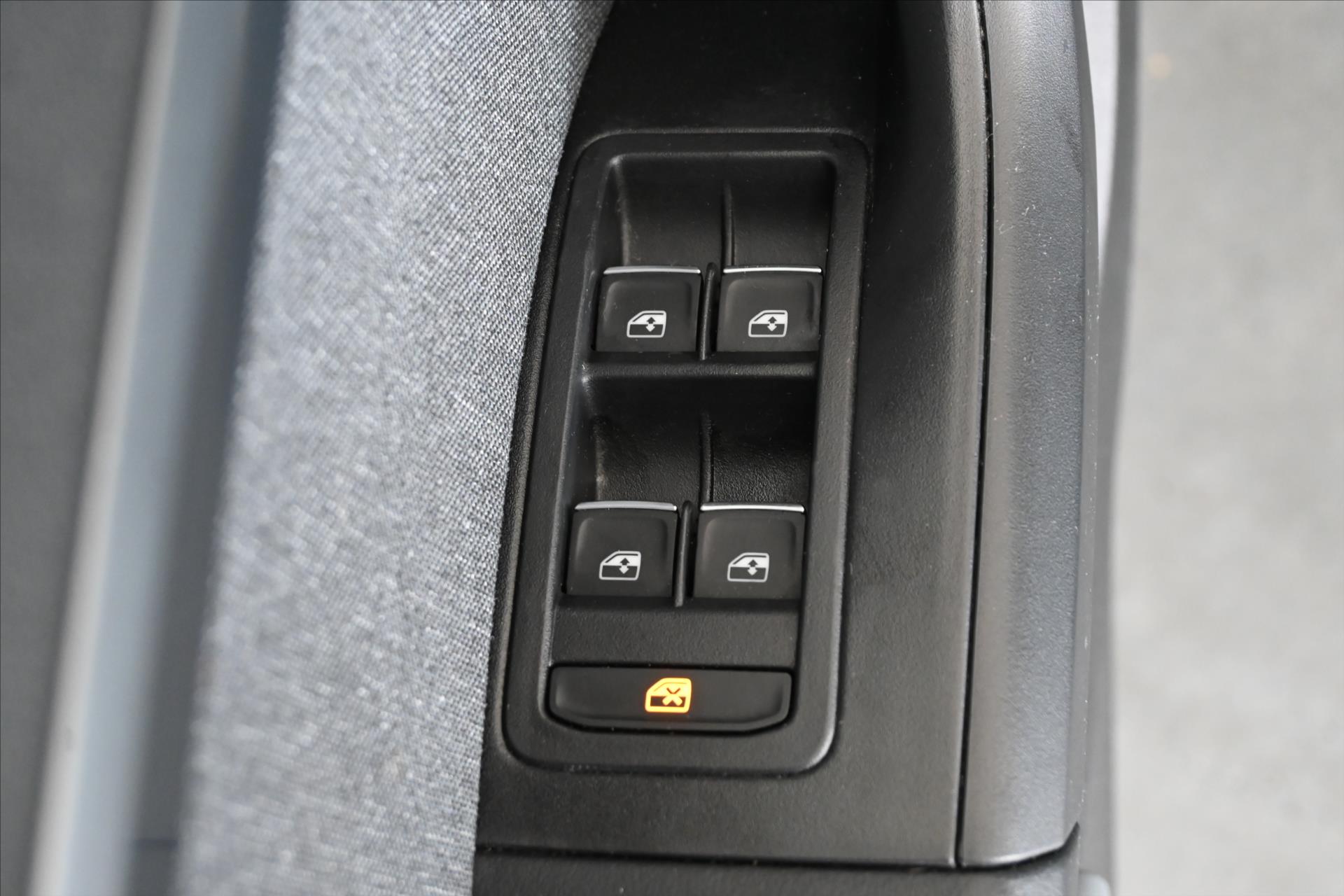 Hlavní fotografie vozu Seat Ateca 1,5 TSI 110 kW Style Business Intense Záruka až 5 let (28)