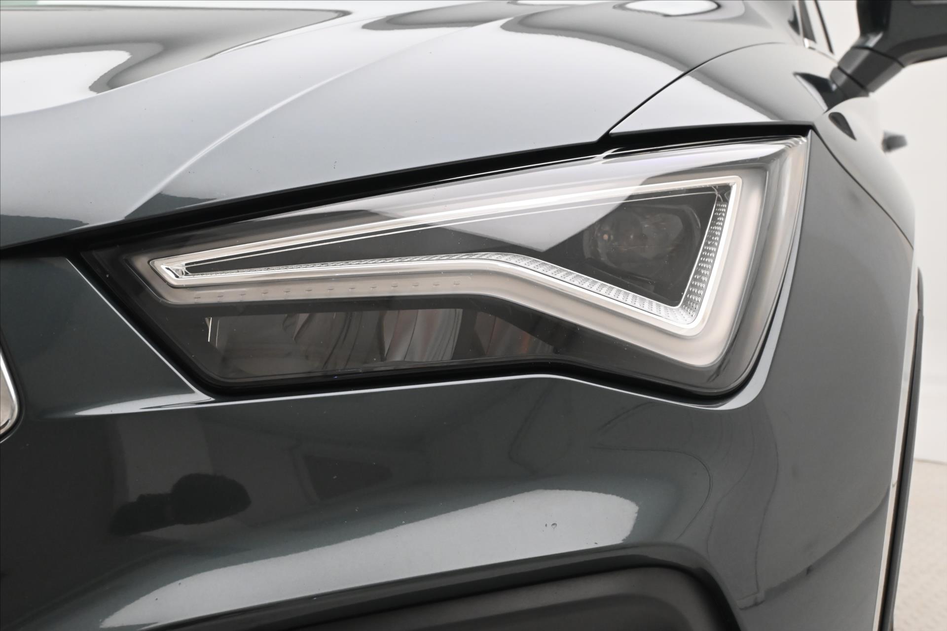 Hlavní fotografie vozu Seat Ateca 1,5 TSI 110 kW Style Business Intense Záruka až 5 let (29)