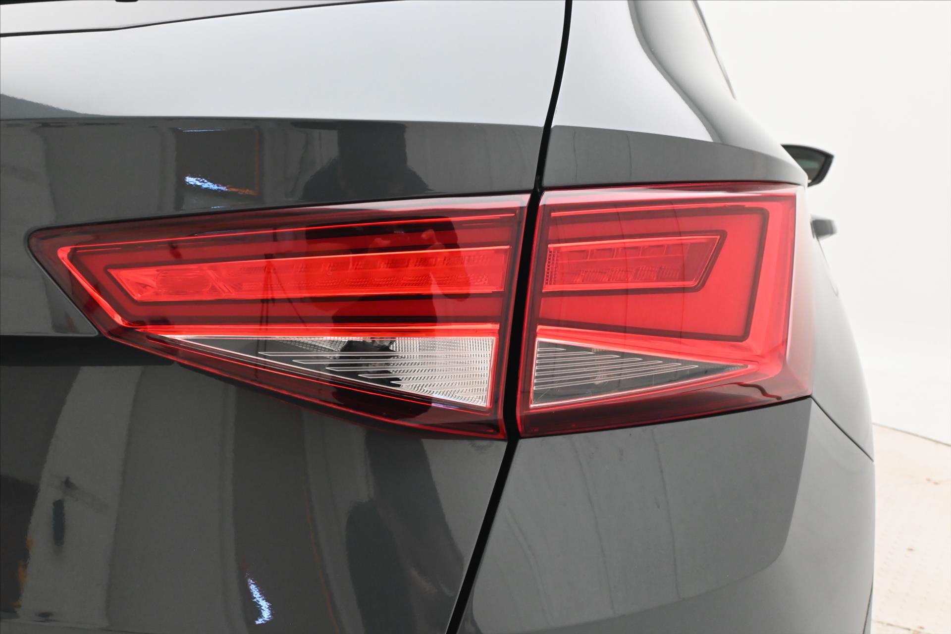 Hlavní fotografie vozu Seat Ateca 1,5 TSI 110 kW Style Business Intense Záruka až 5 let (30)