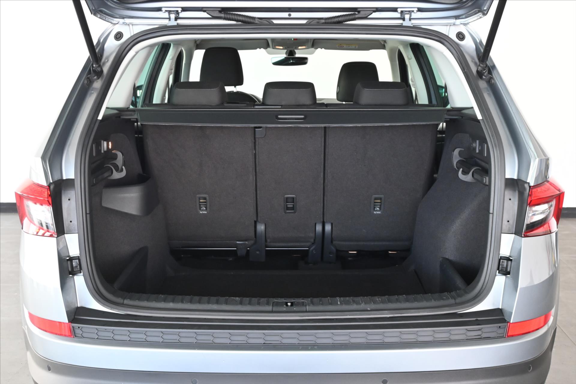 Hlavní fotografie vozu Škoda Kodiaq 1,5 TSI 110 kW Ambition Záruka až 5 let (7)