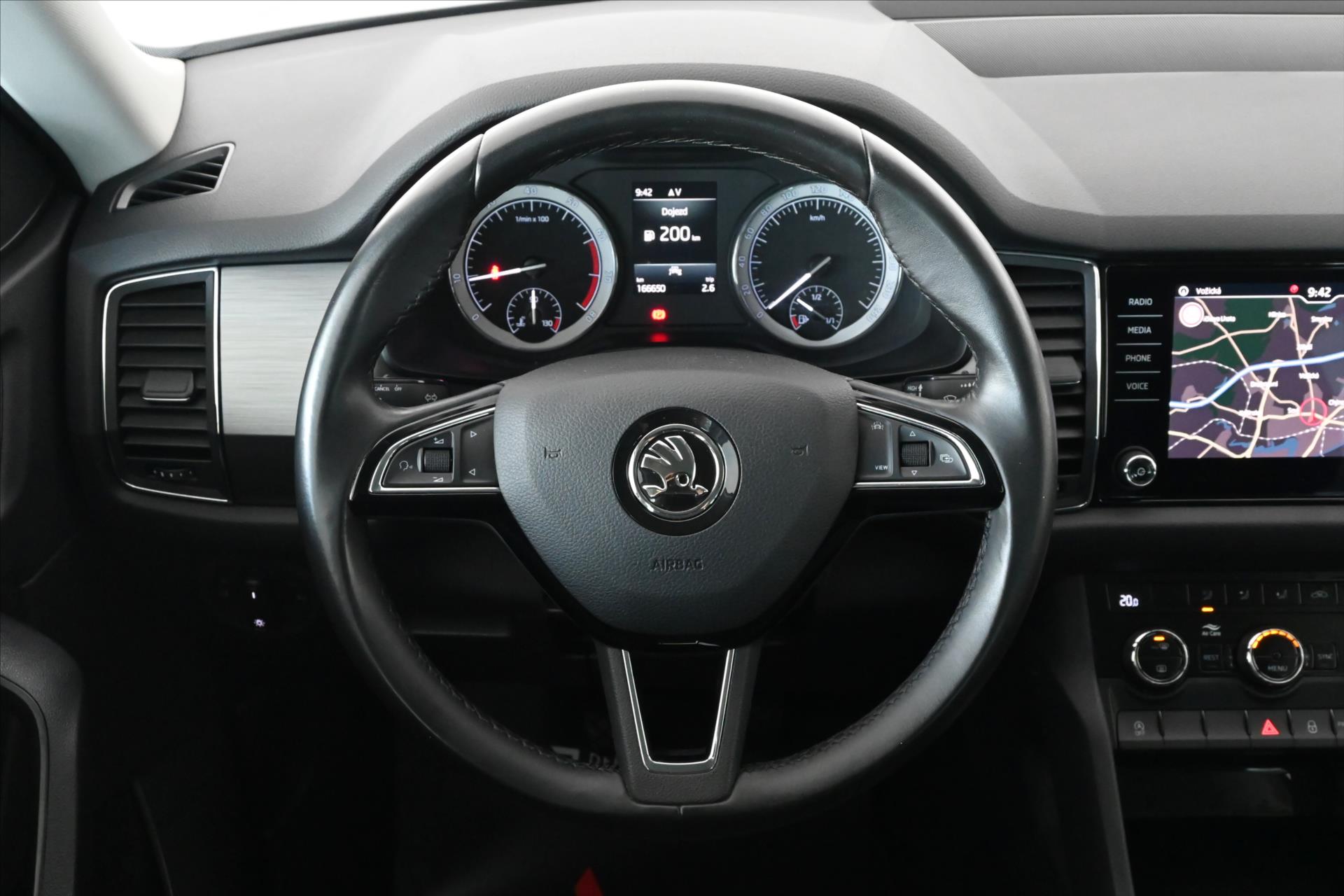 Hlavní fotografie vozu Škoda Kodiaq 1,5 TSI 110 kW Ambition Záruka až 5 let (17)