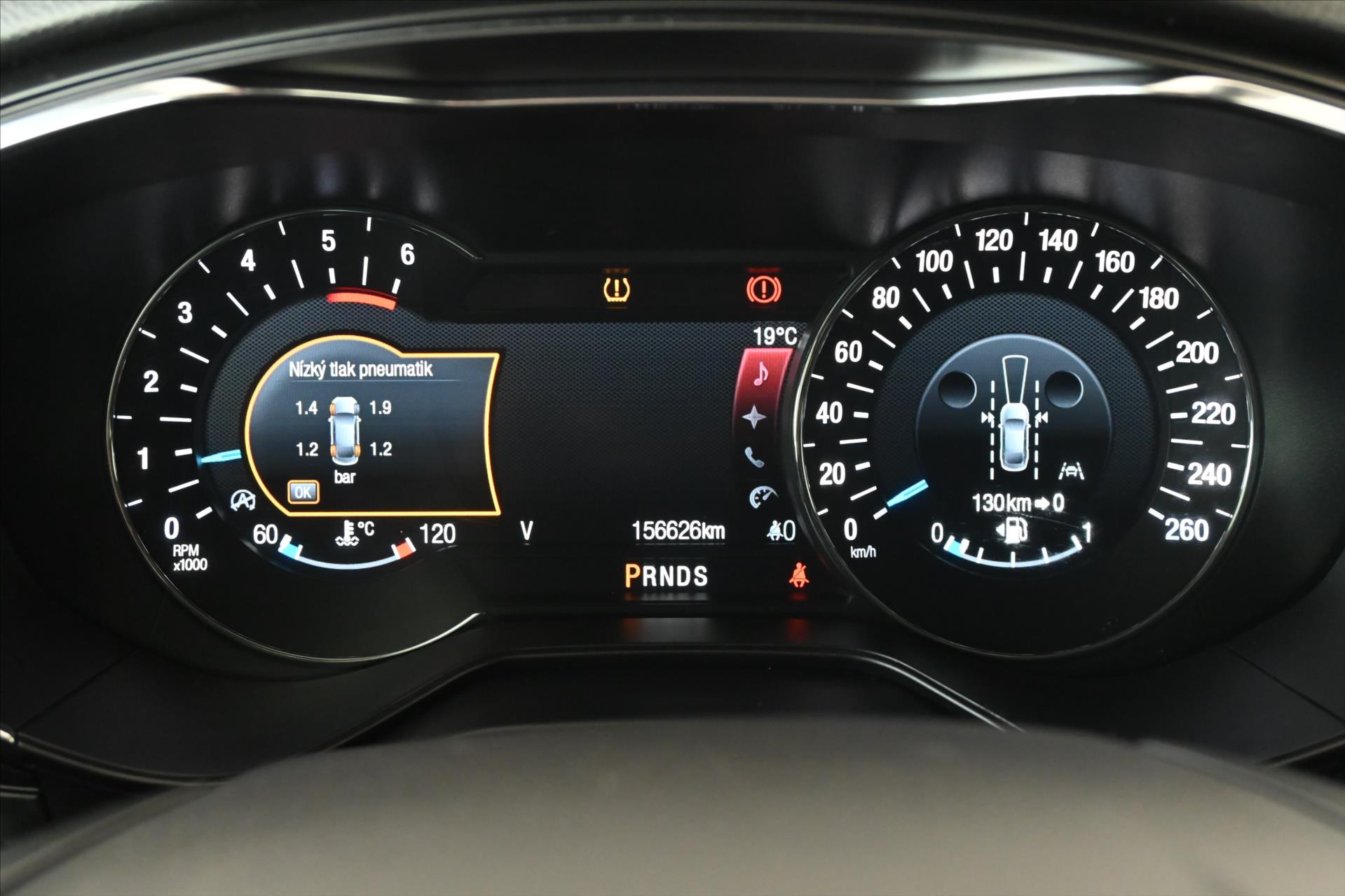 Hlavní fotografie vozu Ford Mondeo 2,0 EcoBLUE 140 kW AT/8 TITANIUM Záruka až 5 let (13)