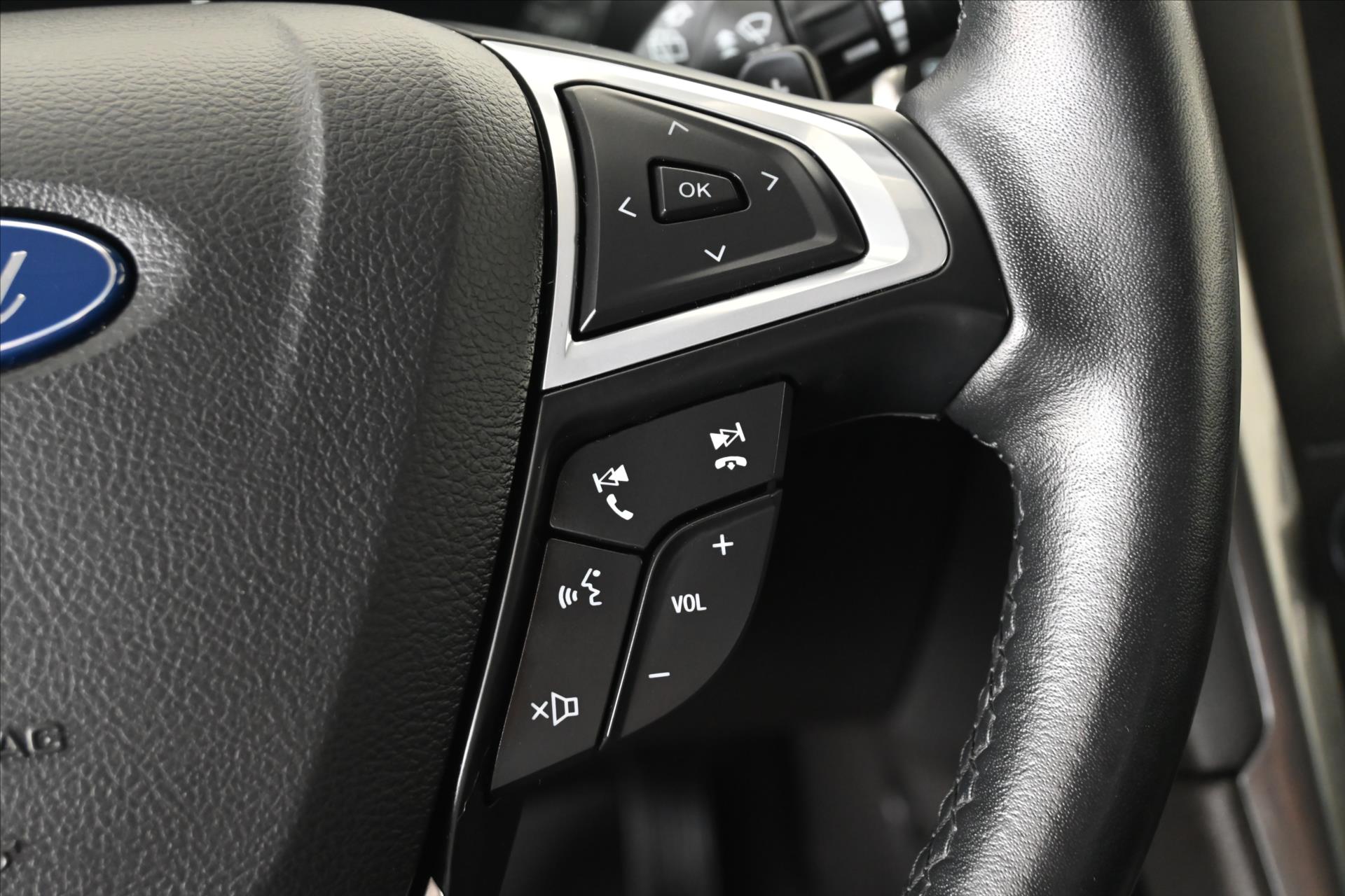 Hlavní fotografie vozu Ford Mondeo 2,0 EcoBLUE 140 kW AT/8 TITANIUM Záruka až 5 let (18)