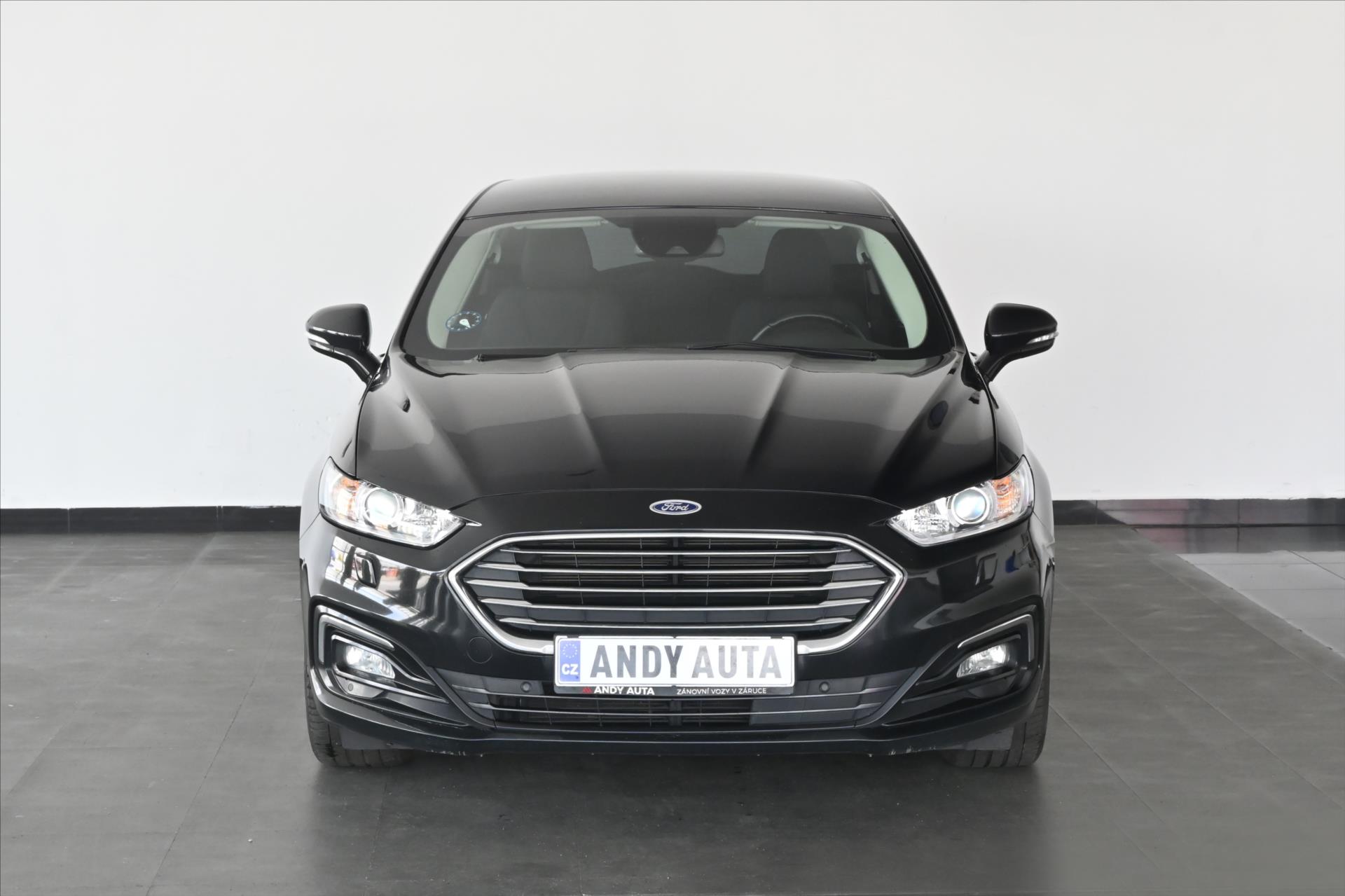 Hlavní fotografie vozu Ford Mondeo 2,0 EcoBLUE 140 kW AT/8 TITANIUM Záruka až 5 let (2)