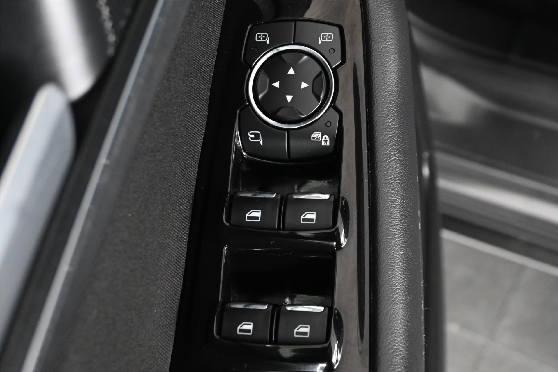 Hlavní fotografie vozu Ford S-MAX 2,0 EcoBlue 110 kW NAVIGACE Záruka až 5 let (25)