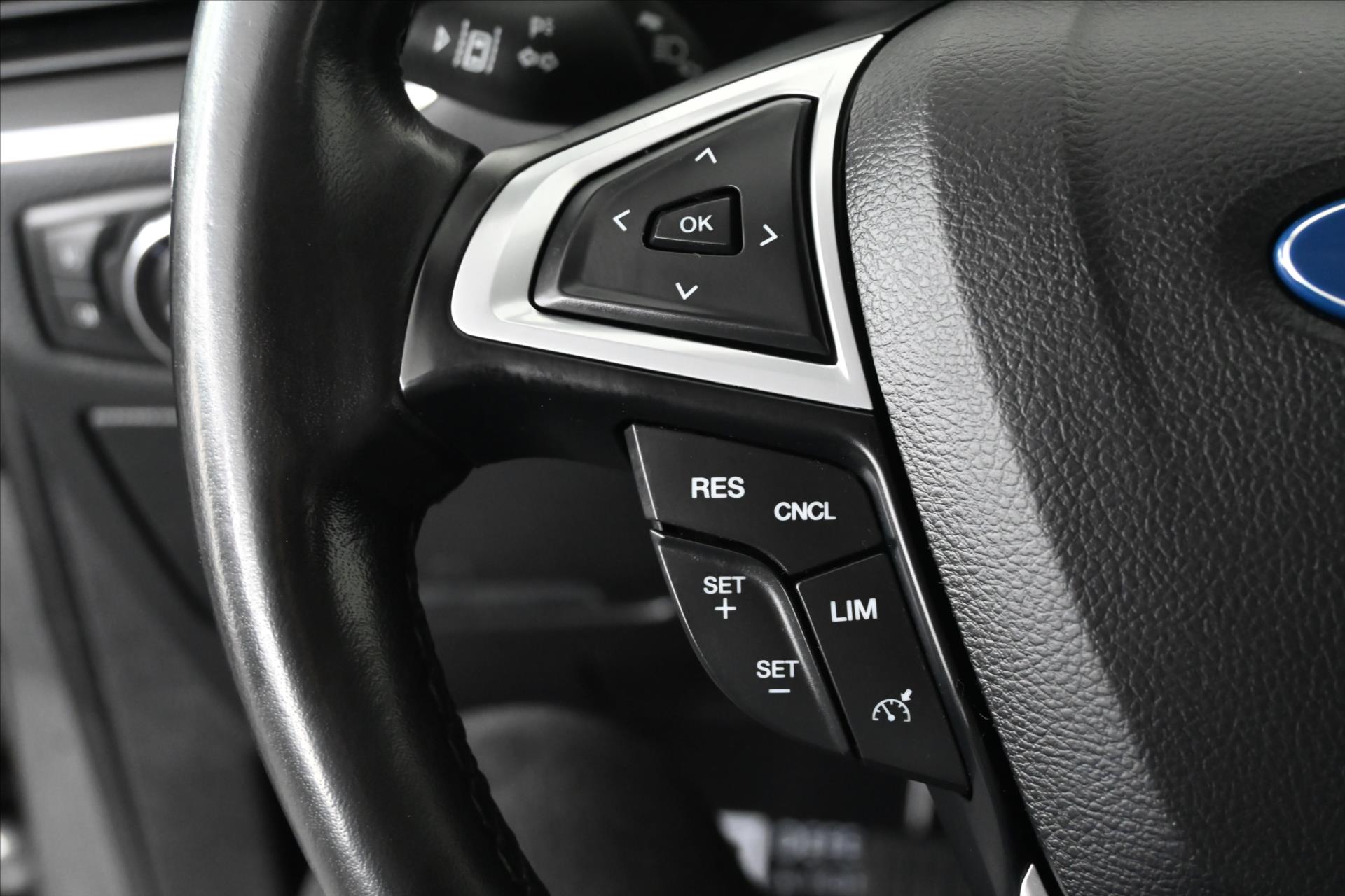 Hlavní fotografie vozu Ford S-MAX 2,0 EcoBlue 110 kW Titanium Záruka až 5 let (18)