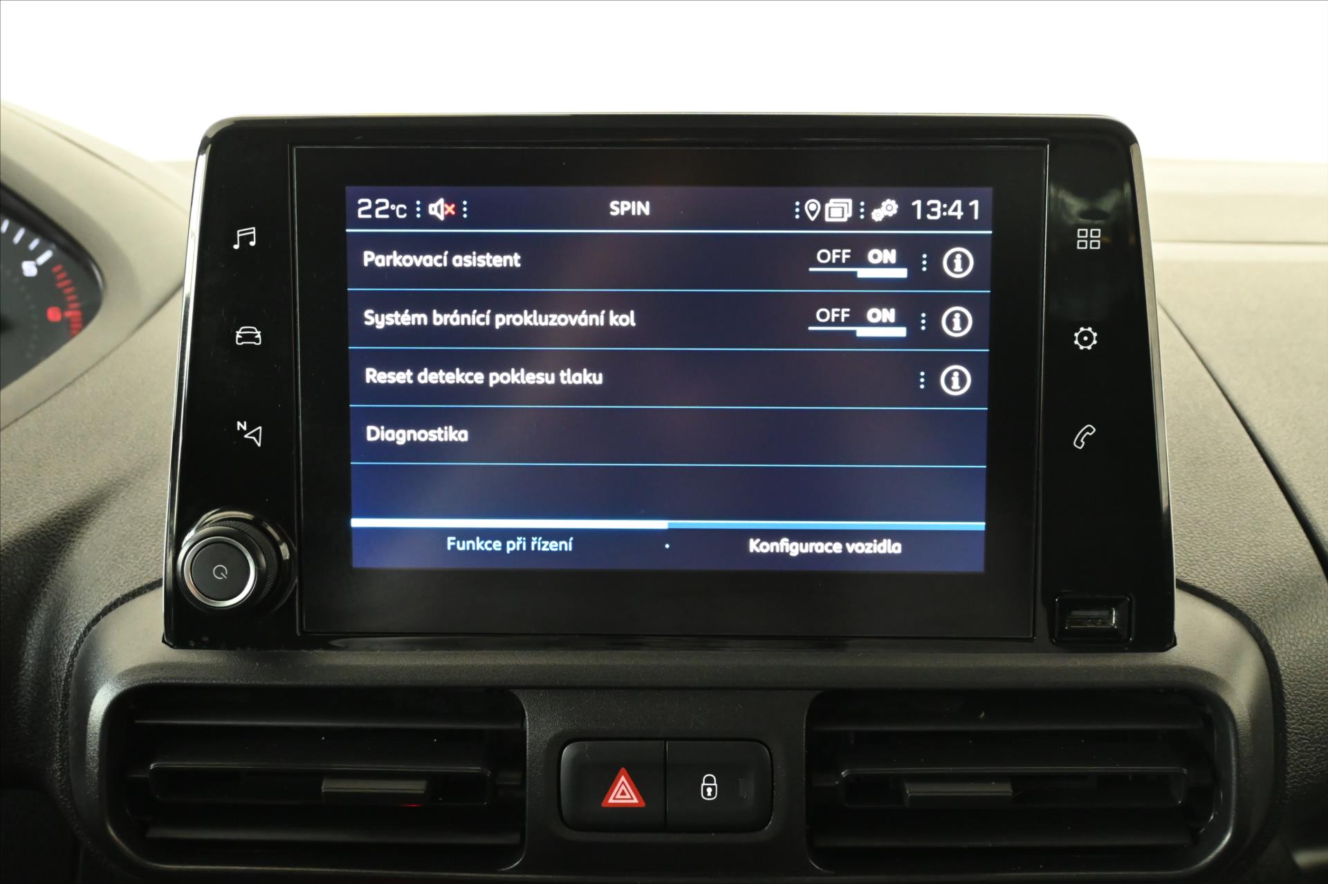 Main photo of the car Peugeot Partner 1.5 BlueHDi 75 kW Premium Warranty up to 5 years (18)