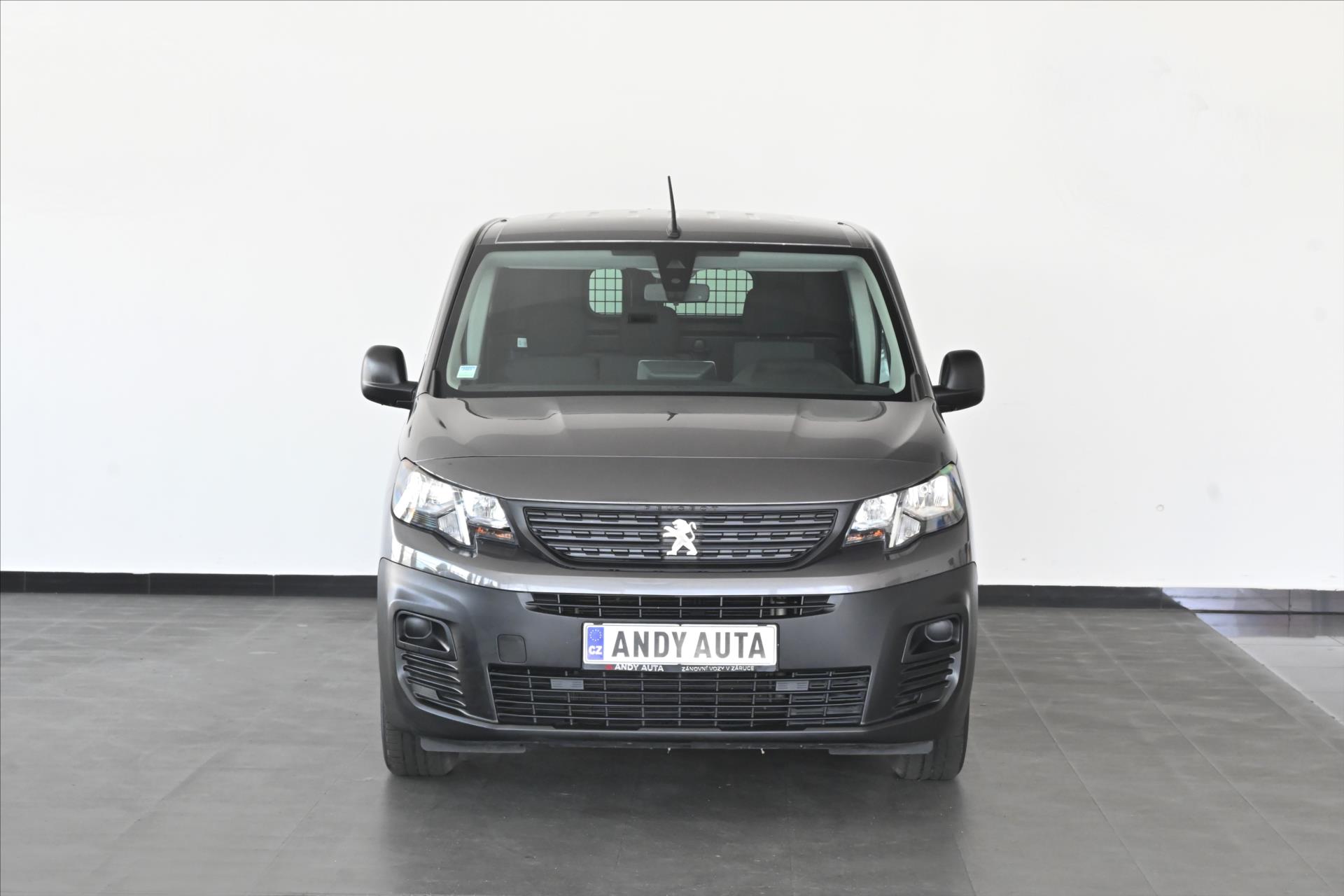 Main photo of the car Peugeot Partner 1.5 BlueHDi 75 kW Premium Warranty up to 5 years (3)