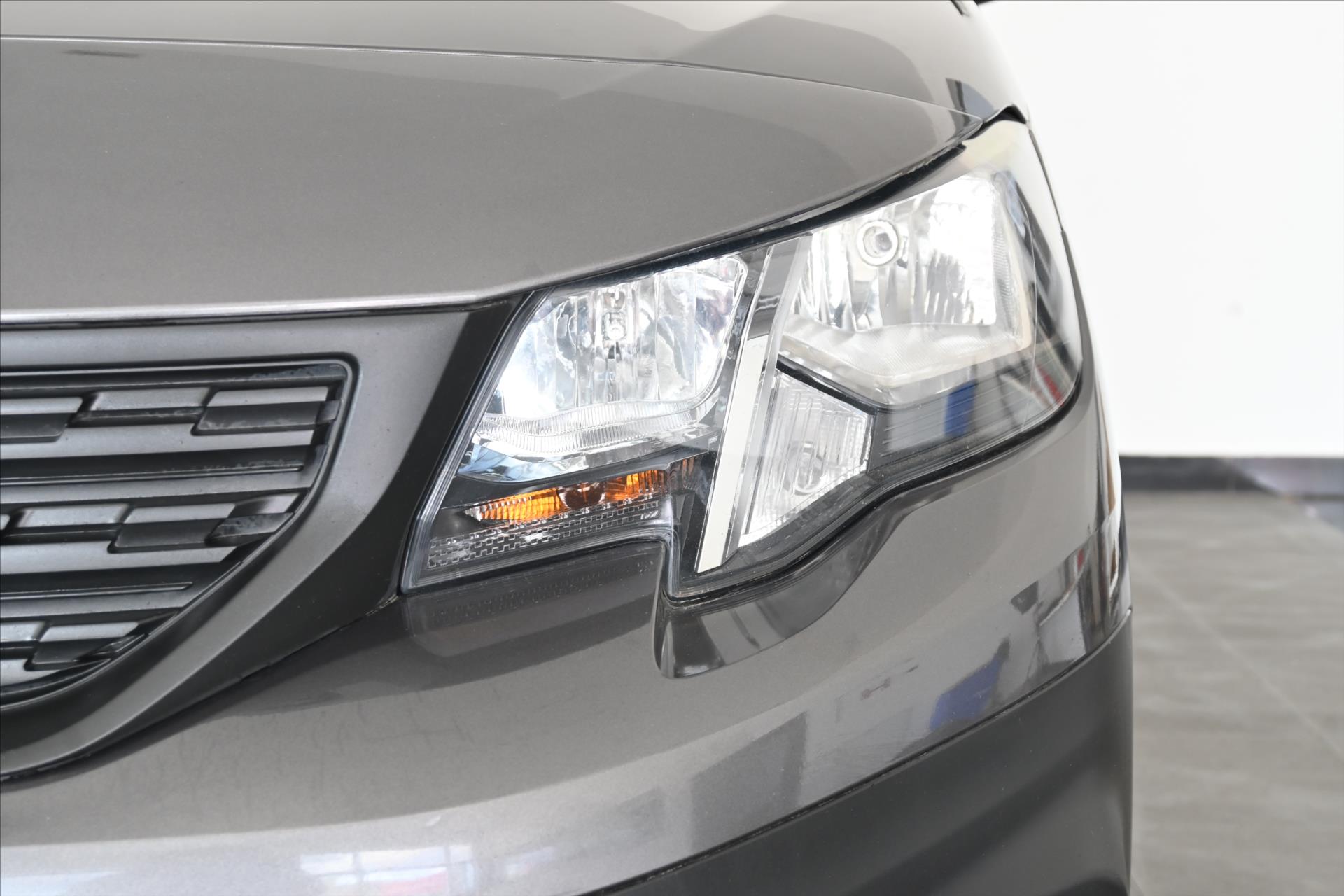 Main photo of the car Peugeot Partner 1.5 BlueHDi 75 kW Premium Warranty up to 5 years (27)