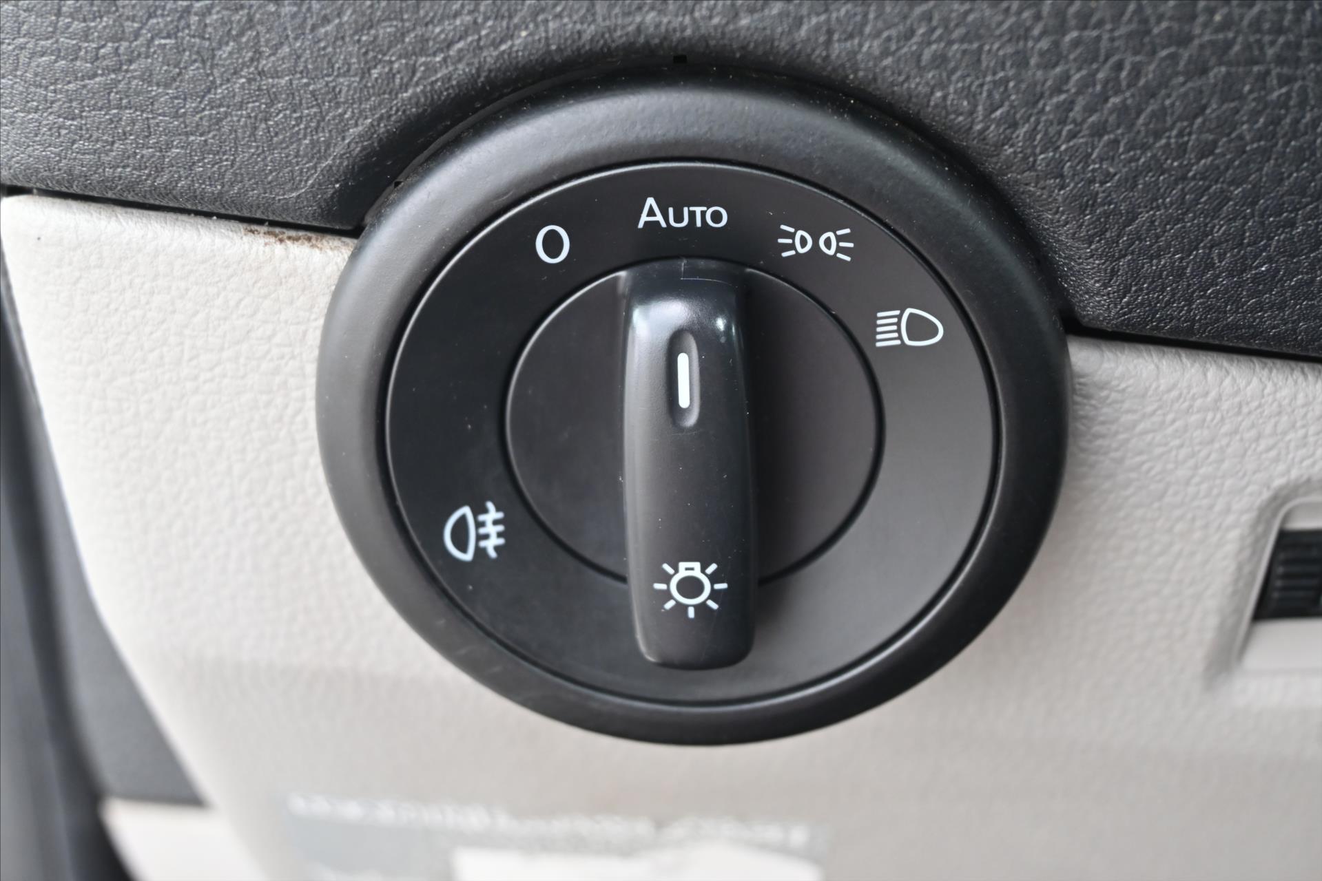 Hlavní fotografie vozu Volkswagen Transporter 2,0 TDI 110 kW Tažné Záruka až 5 let (23)