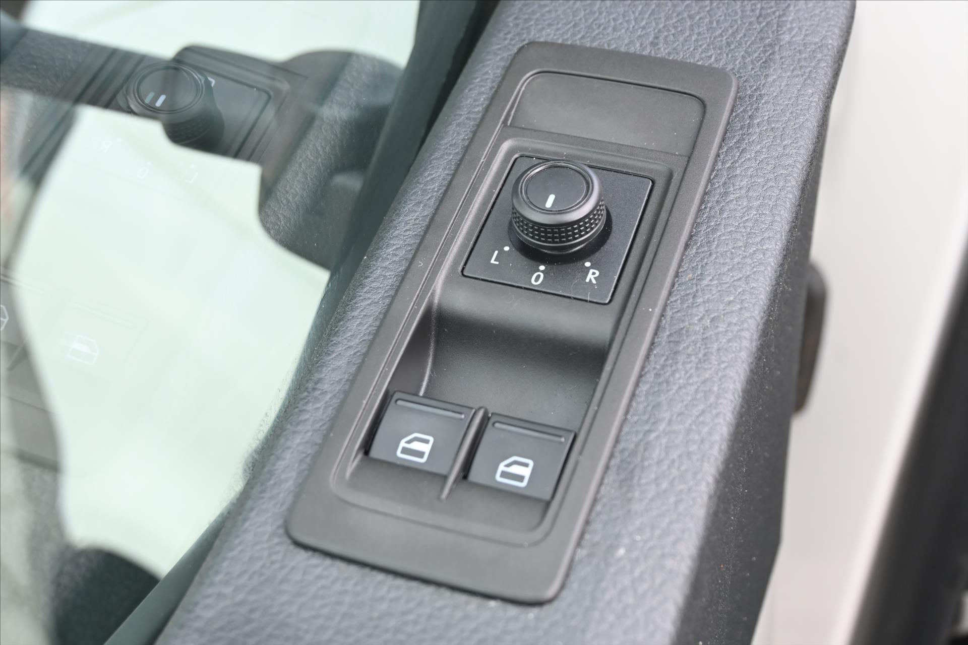 Hlavní fotografie vozu Volkswagen Transporter 2,0 TDI 110kW Tažné Záruka až 5 let (21)