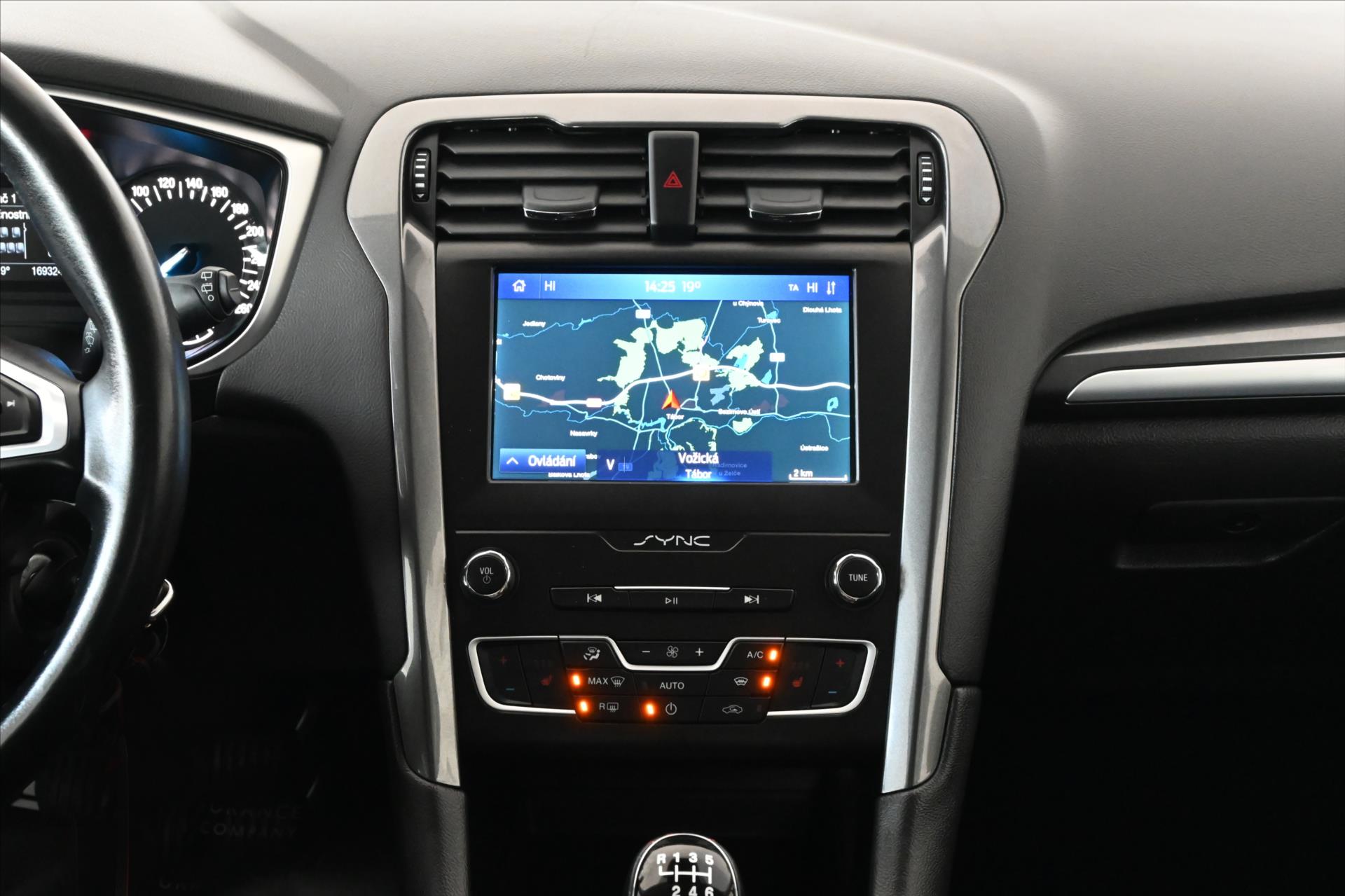 Hlavní fotografie vozu Ford Mondeo 2,0 EcoBlue 110 kW Business Záruka až 5 let (13)