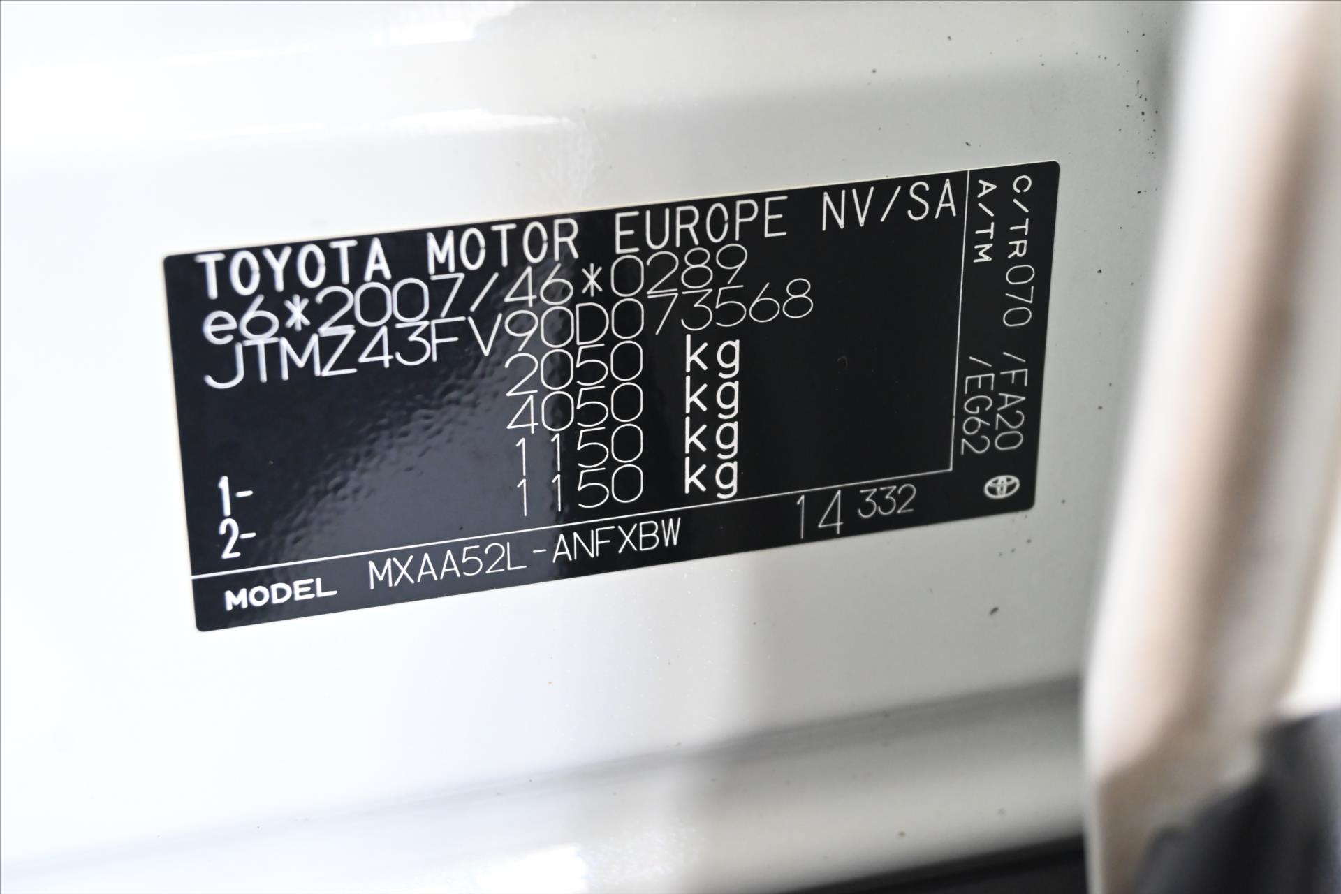 Hlavní fotografie vozu Toyota Rav4 2,0 VVT-iE 130 kW Navi Comfort Záruka až 5 let (16)