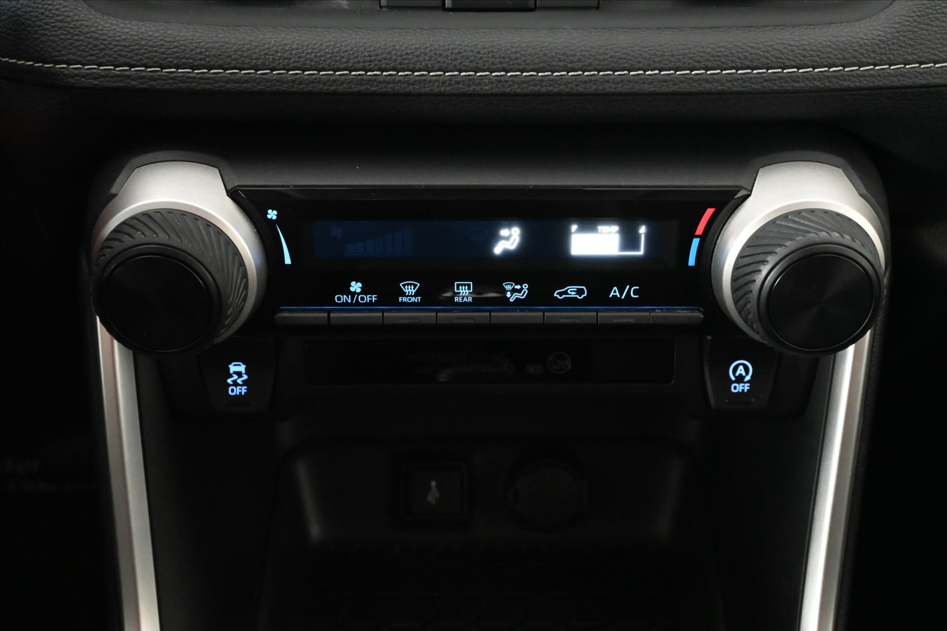 Hlavní fotografie vozu Toyota Rav4 2,0 VVT-iE 130 kW Navi Comfort Záruka až 5 let (21)