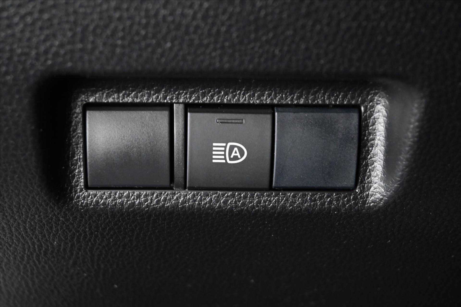 Hlavní fotografie vozu Toyota Rav4 2,0 VVT-iE 130 kW Navi Comfort Záruka až 5 let (26)