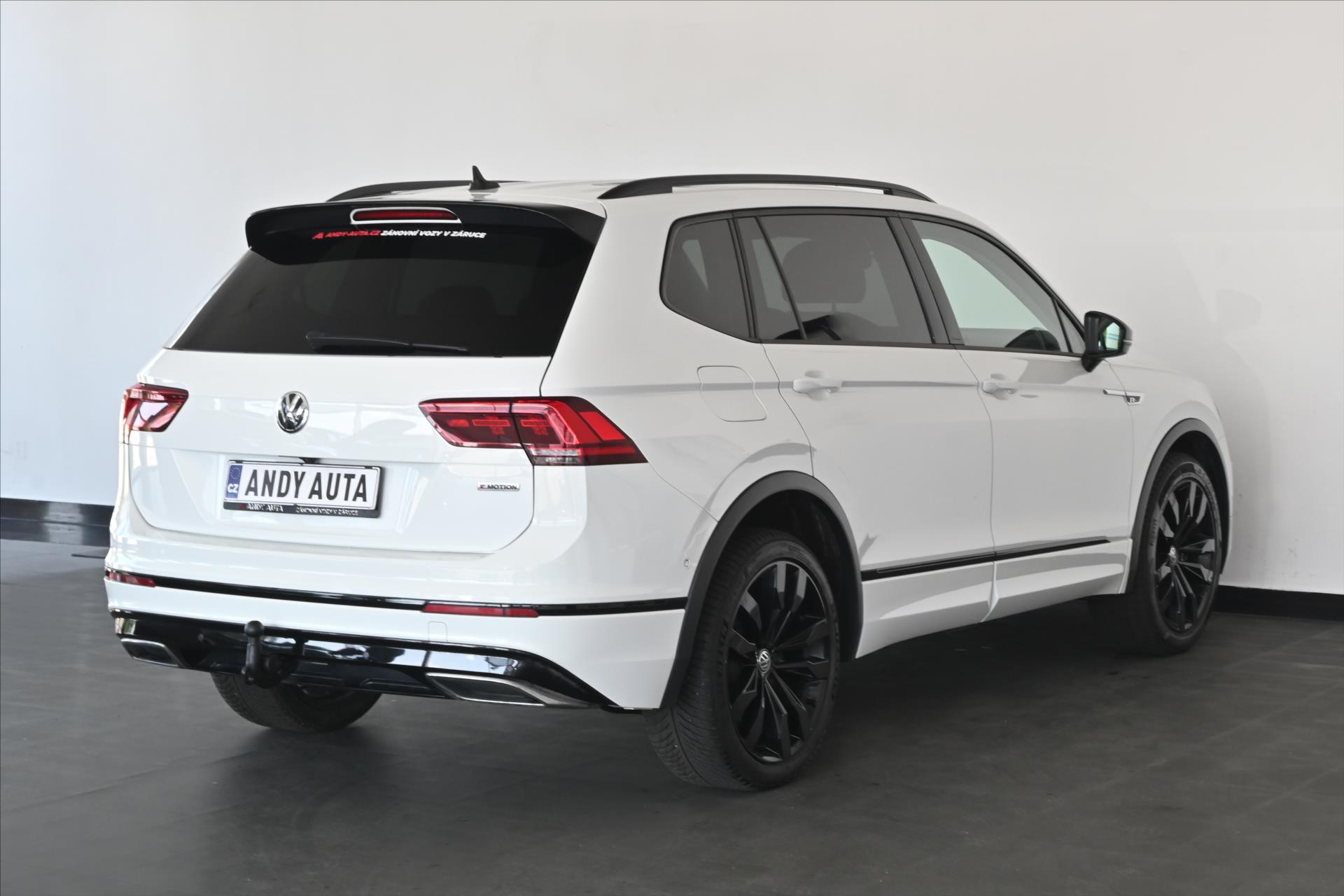 Hlavní fotografie vozu Volkswagen Tiguan Allspace 2,0 TDI 147 kW R-Line 4x4 7Míst Záruka až 5 let (4)