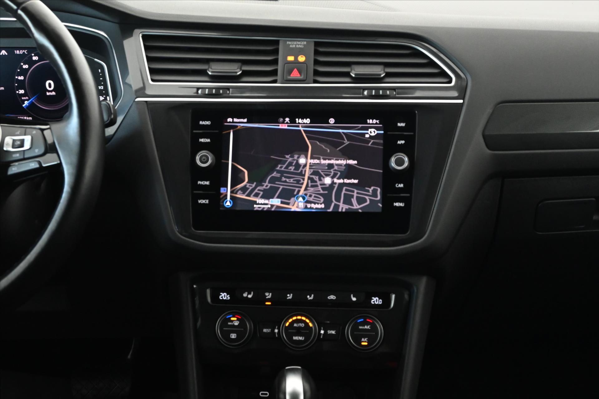 Hlavní fotografie vozu Volkswagen Tiguan Allspace 2,0 TDI 147 kW R-Line 4x4 7Míst Záruka až 5 let (14)