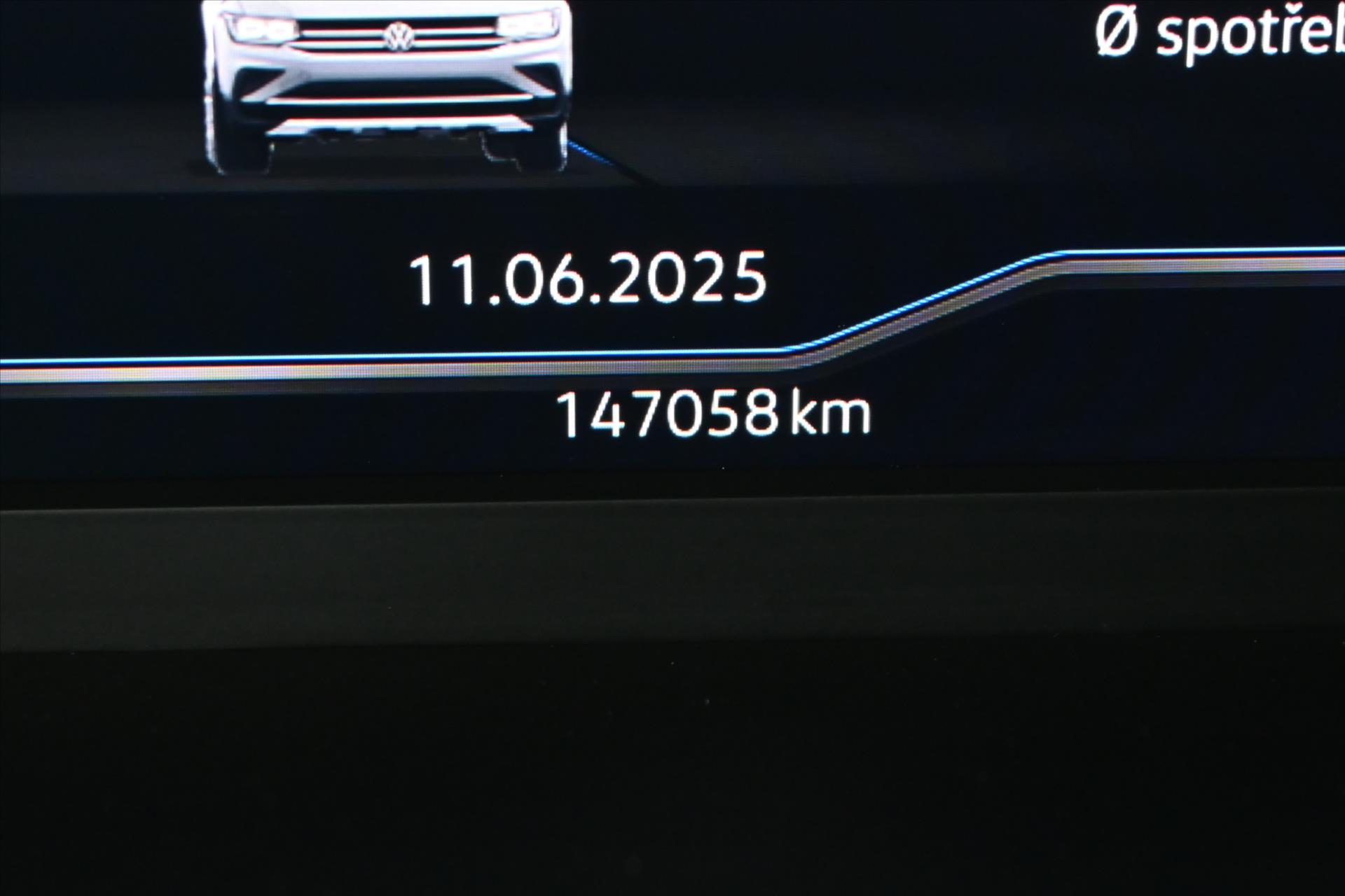 Hlavní fotografie vozu Volkswagen Tiguan Allspace 2,0 TDI 147 kW R-Line 4x4 7Míst Záruka až 5 let (16)