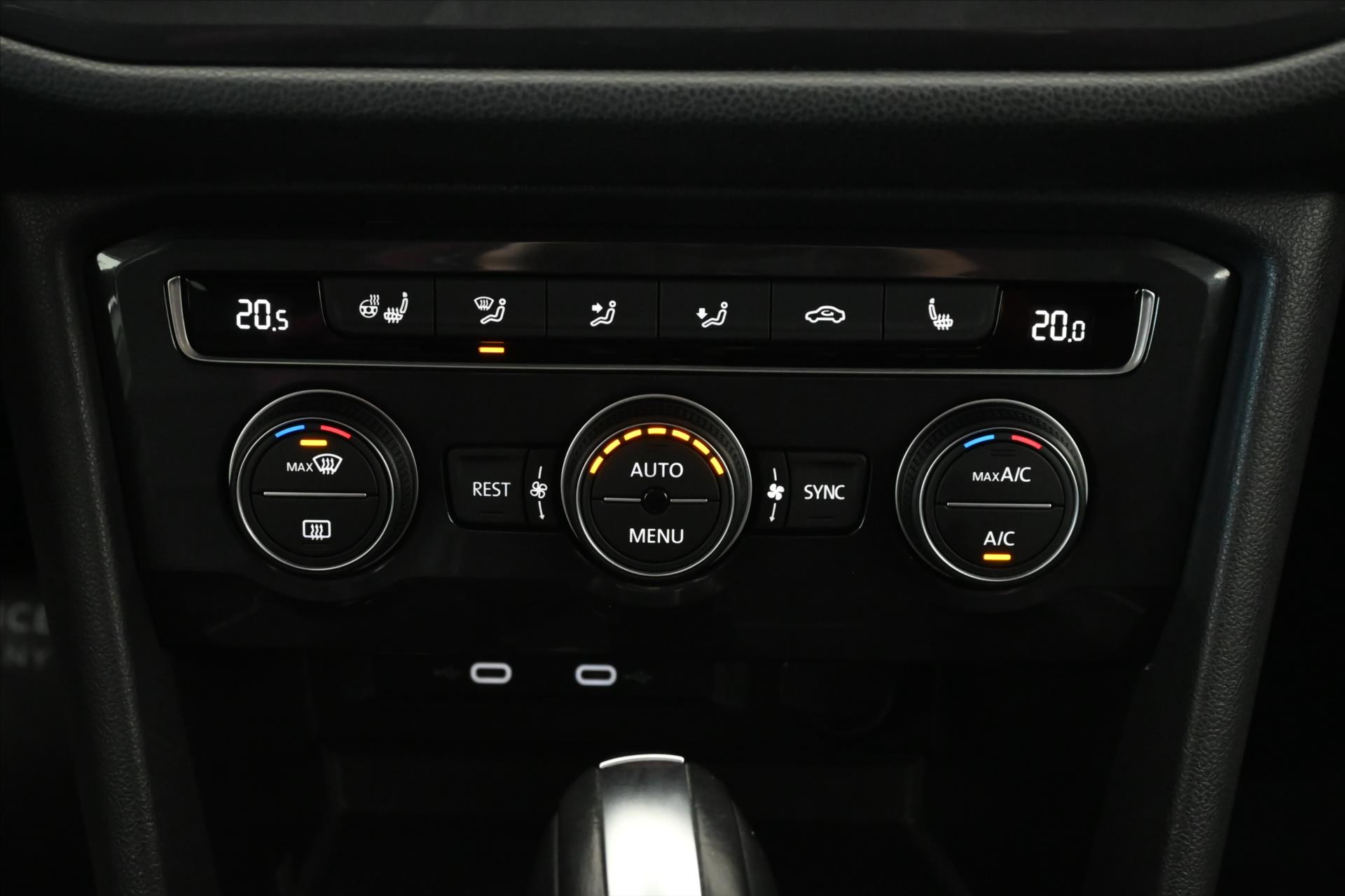 Hlavní fotografie vozu Volkswagen Tiguan Allspace 2,0 TDI 147 kW R-Line 4x4 7Míst Záruka až 5 let (24)