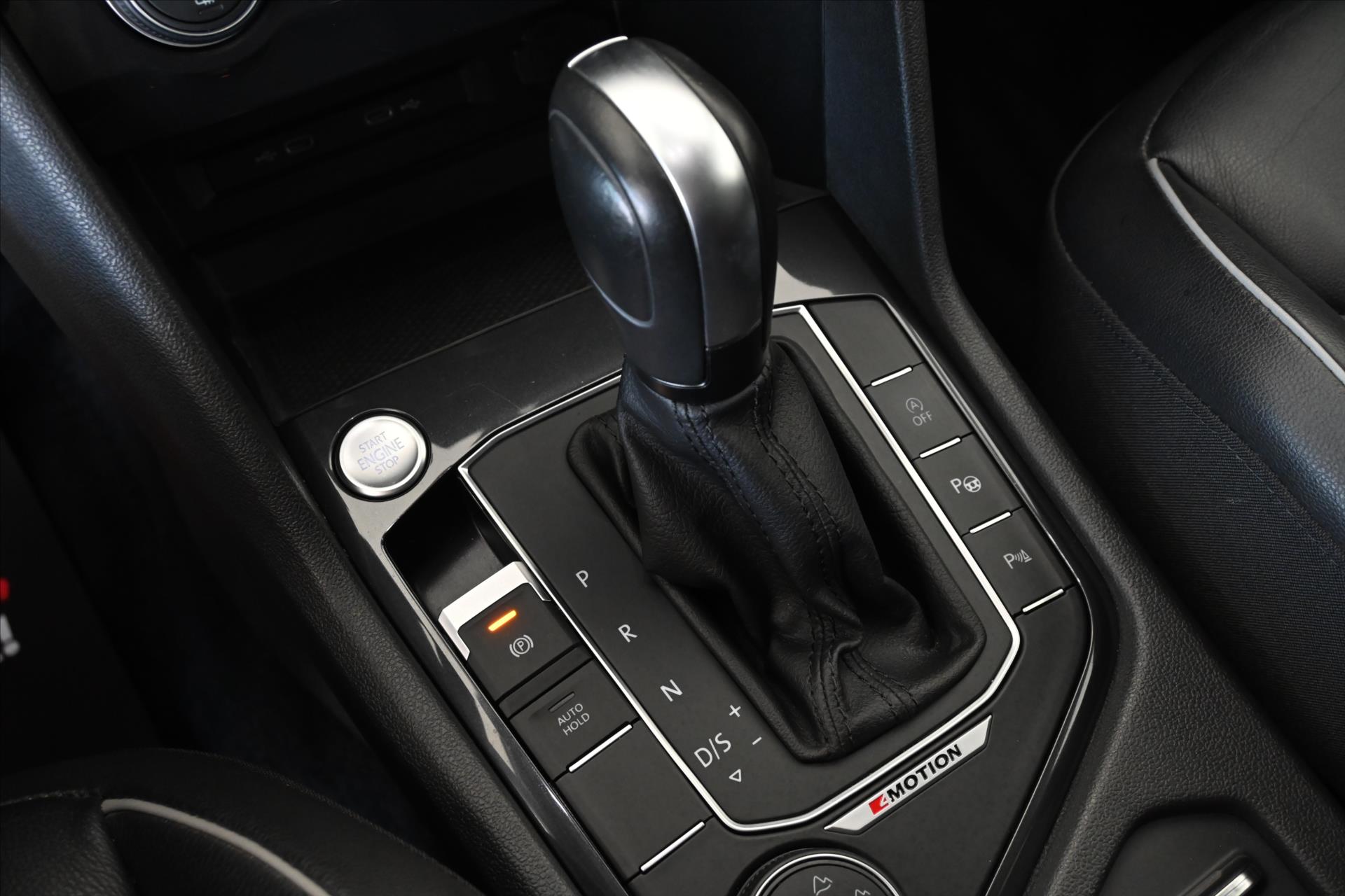 Hlavní fotografie vozu Volkswagen Tiguan Allspace 2,0 TDI 147 kW R-Line 4x4 7Míst Záruka až 5 let (26)