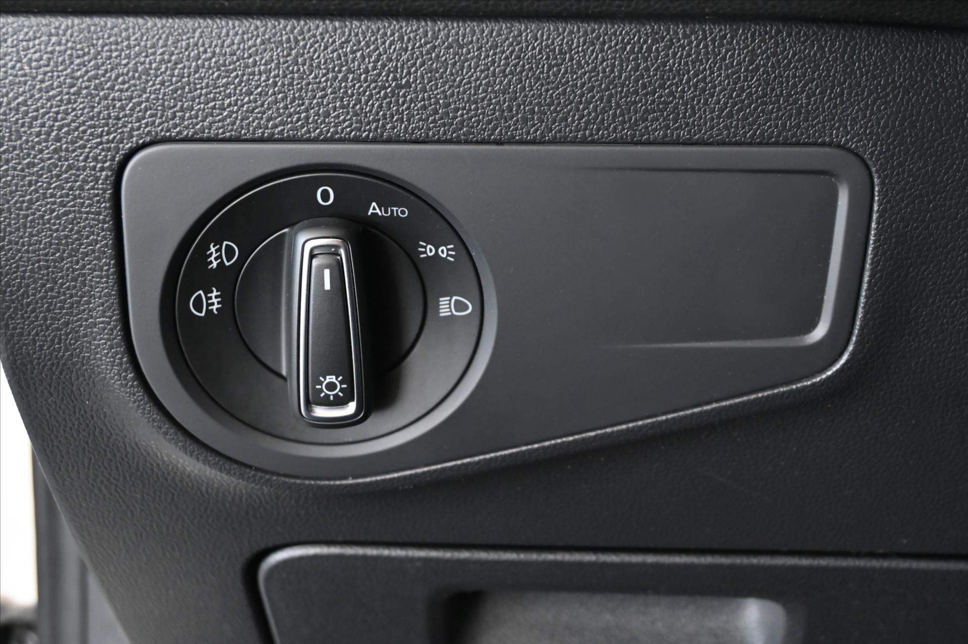 Hlavní fotografie vozu Volkswagen Tiguan Allspace 2,0 TDI 147 kW R-Line 4x4 7Míst Záruka až 5 let (31)