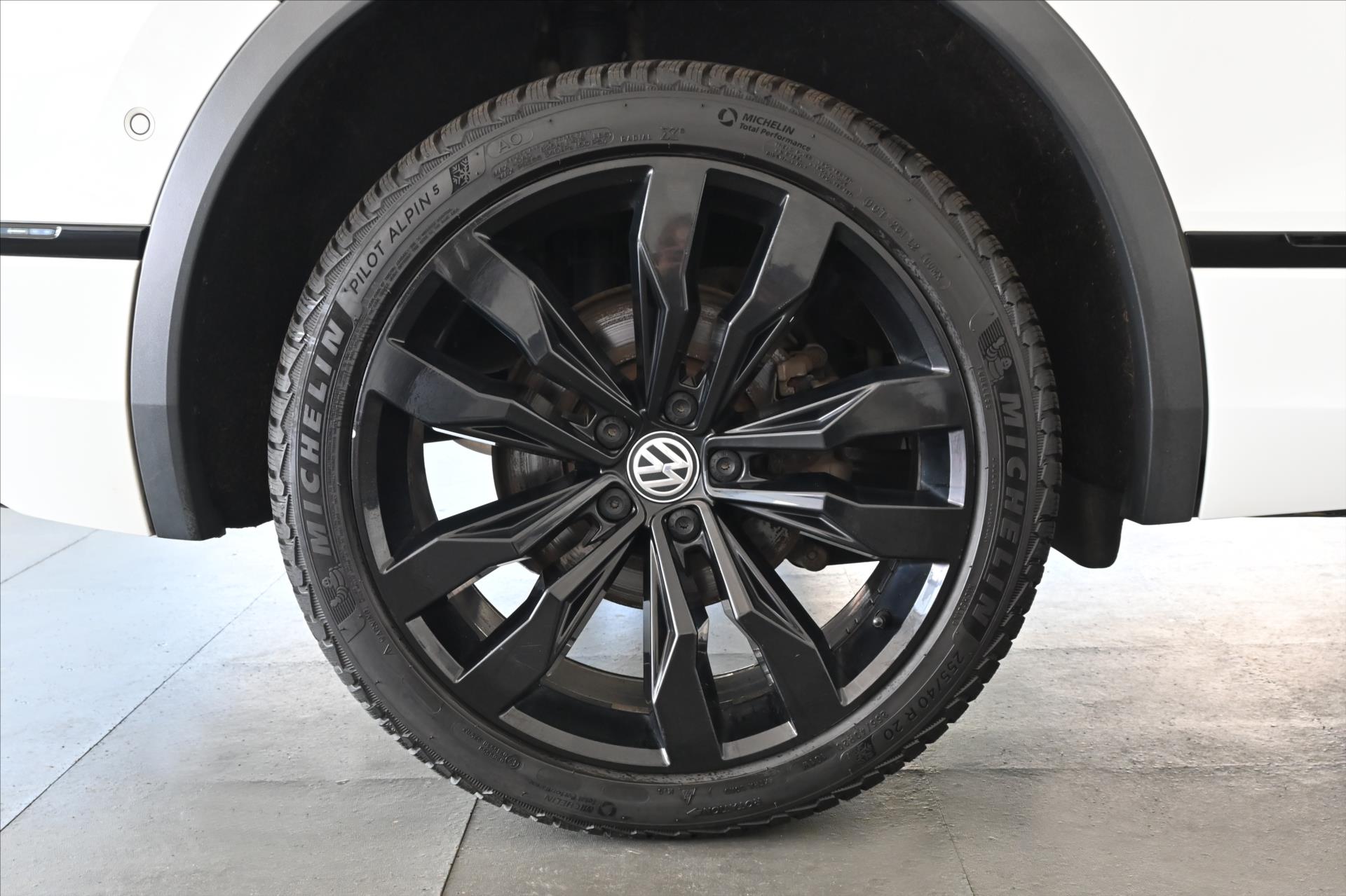 Hlavní fotografie vozu Volkswagen Tiguan Allspace 2,0 TDI 147 kW R-Line 4x4 7Míst Záruka až 5 let (40)