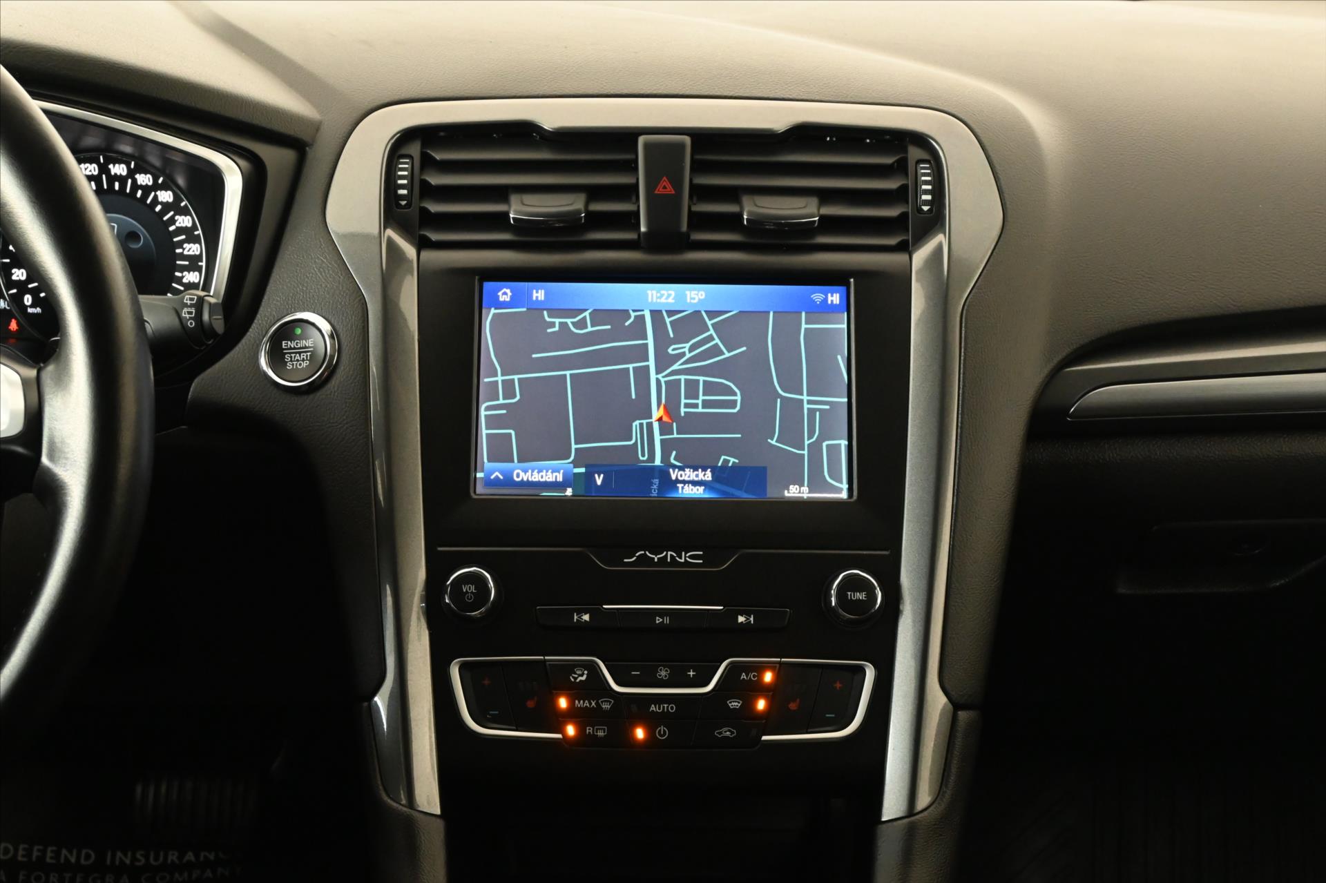 Hlavní fotografie vozu Ford Mondeo 2,0 EcoBlue 110 kW AT8 Titanium Záruka až 5 let (13)