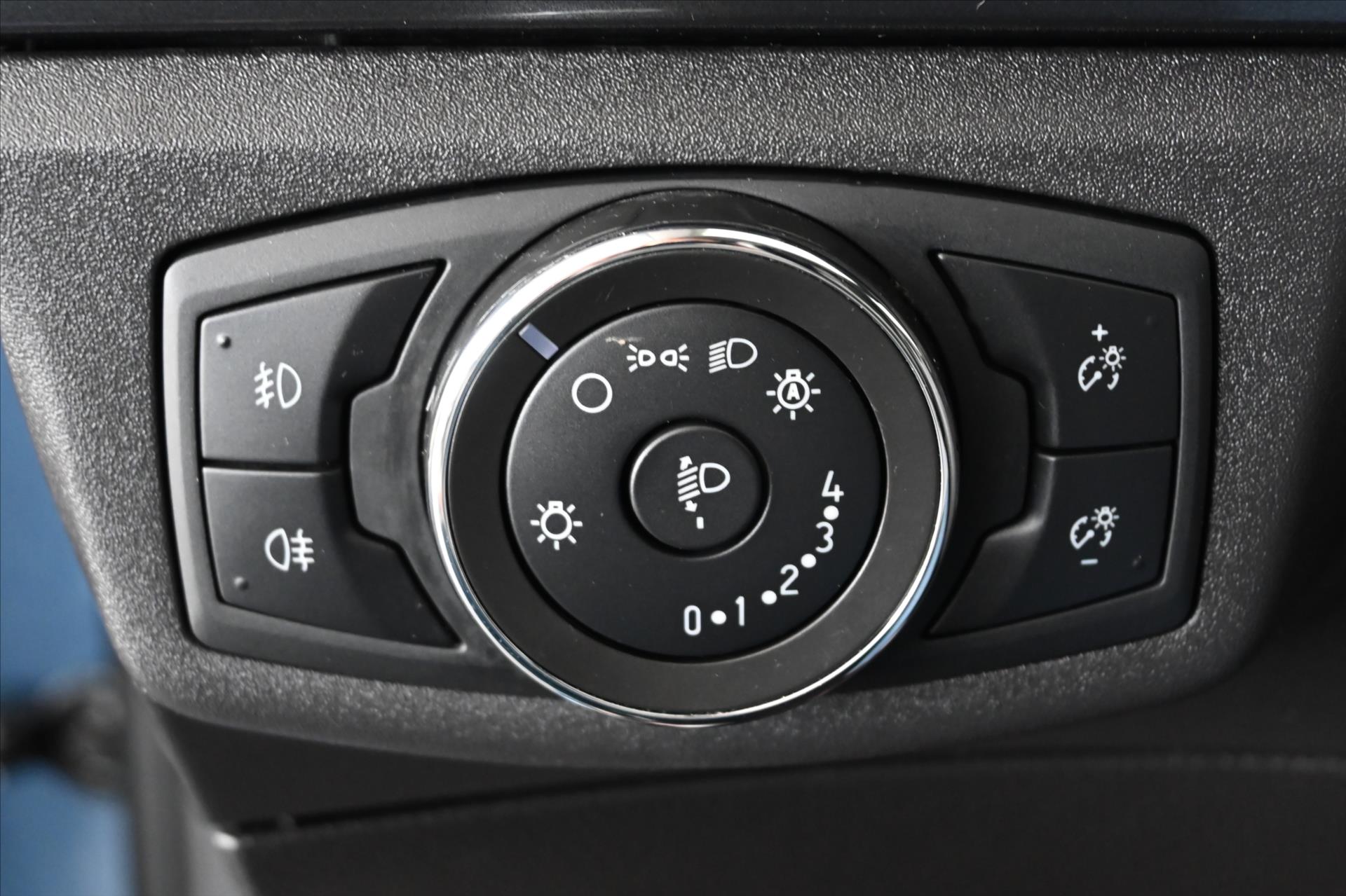 Hlavní fotografie vozu Ford Mondeo 2,0 EcoBlue 110 kW AT8 Titanium Záruka až 5 let (27)