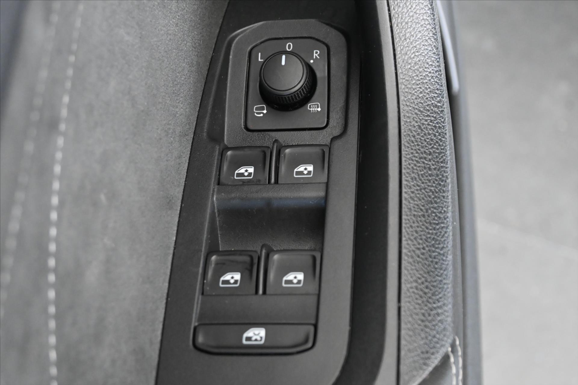 Main photo of the car Skoda Kodiaq 1.5 TSI 110 kW DSG Sportline Business Warranty up to 5 years (29)