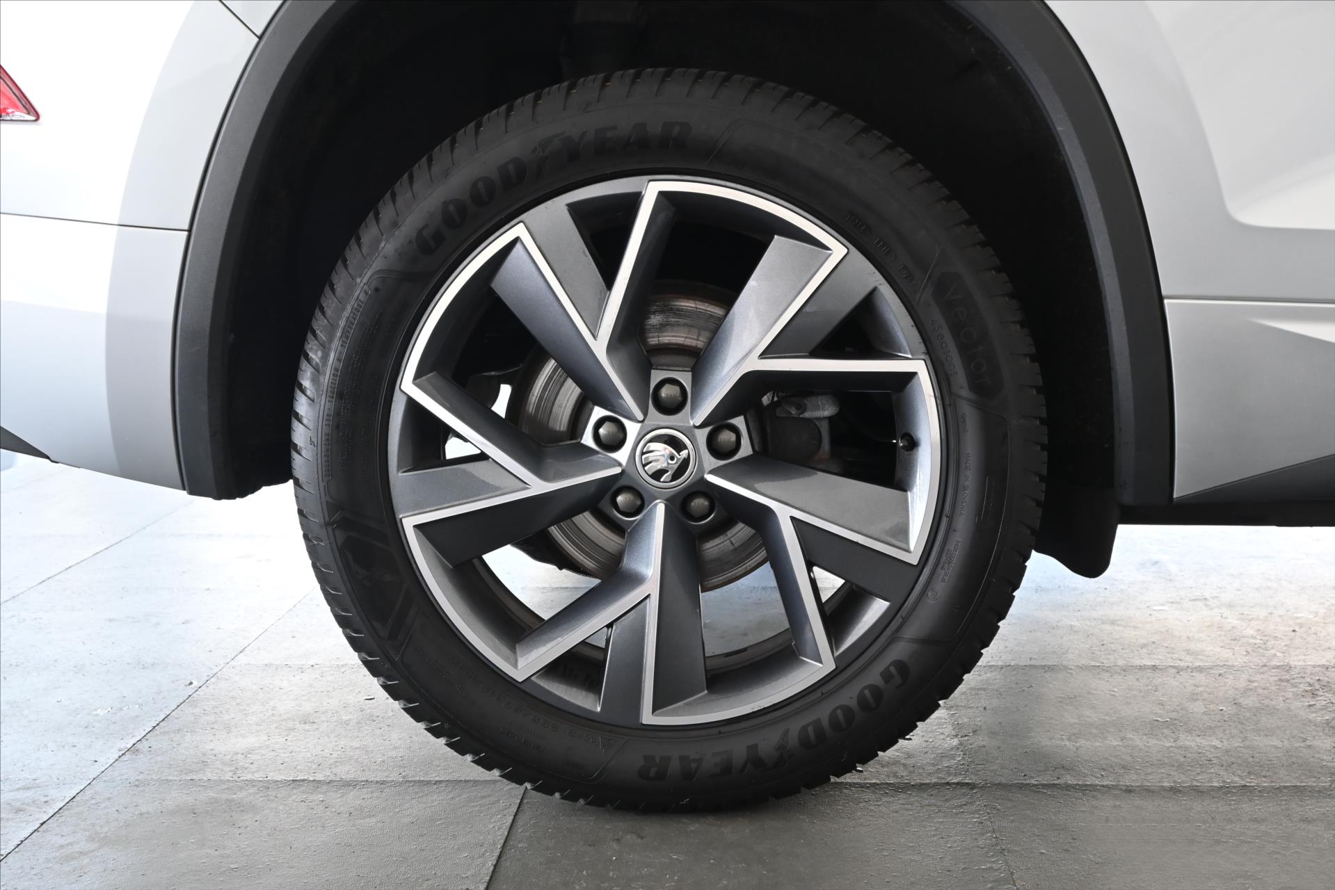 Main photo of the car Skoda Kodiaq 1.5 TSI 110 kW DSG Sportline Business Warranty up to 5 years (37)