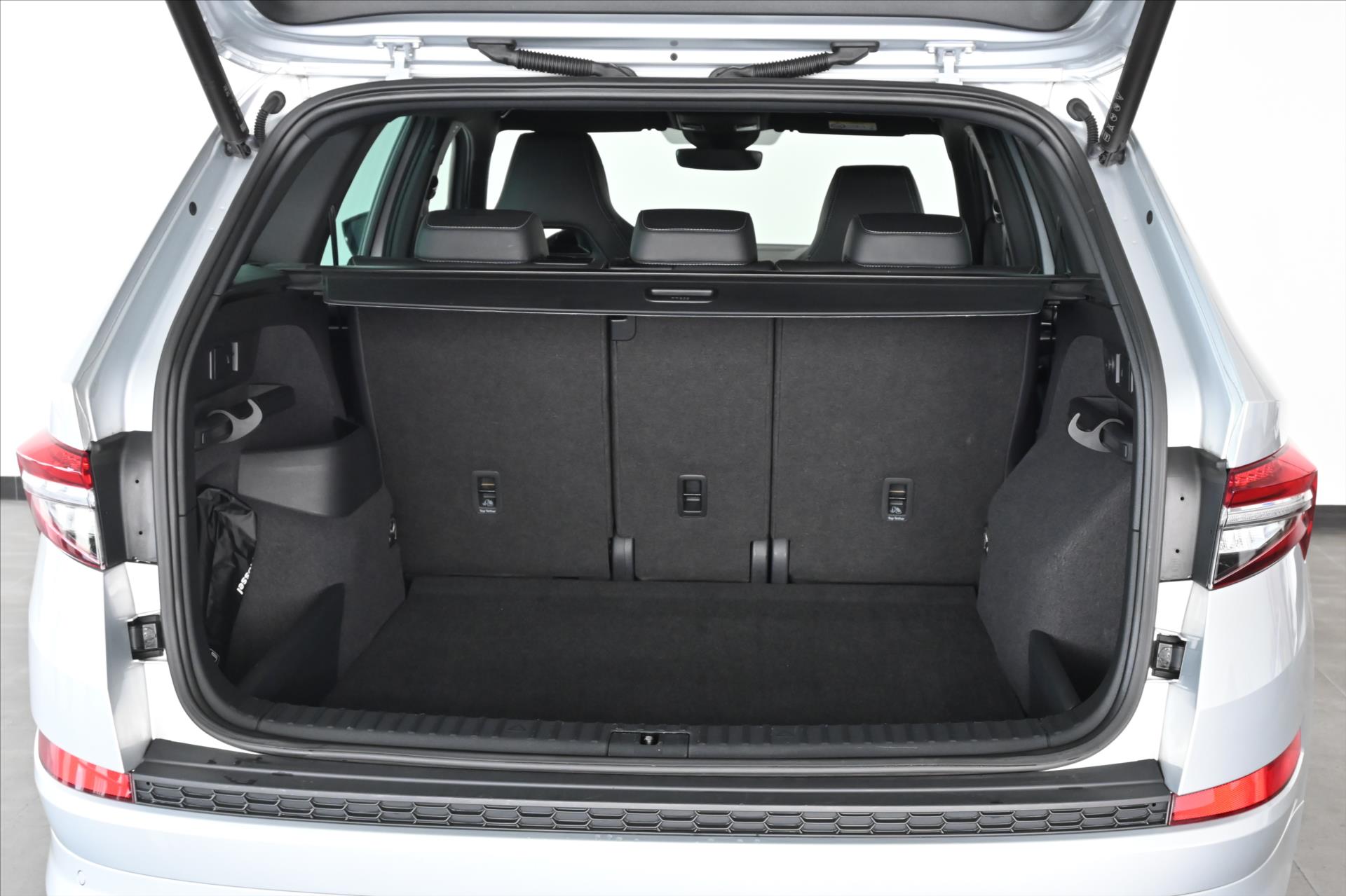 Main photo of the car Skoda Kodiaq 1.5 TSI 110 kW DSG Sportline Business Warranty up to 5 years (7)