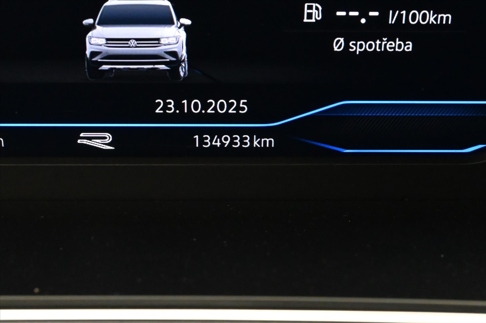 Hlavní fotografie vozu Volkswagen Tiguan Allspace 2,0 TDI 147 kW DSG 4x4 R-LINE Záruka až 5 let (17)