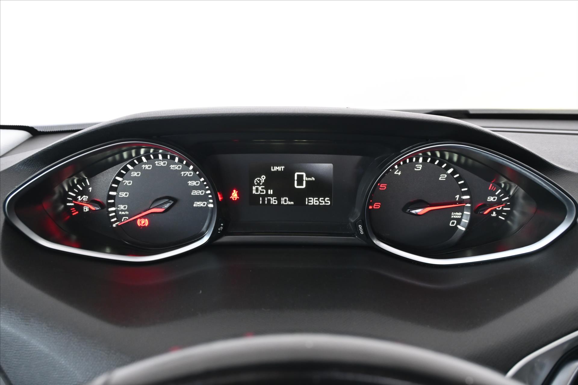 Main photo of the car Peugeot 308 1.5 BlueHDi 96 kW Active Business Warranty up to 5 years (14)