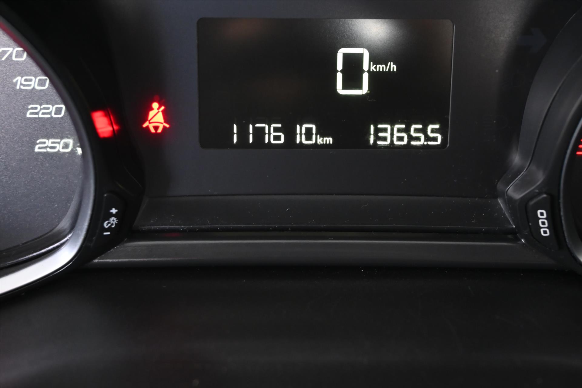 Main photo of the car Peugeot 308 1.5 BlueHDi 96 kW Active Business Warranty up to 5 years (15)