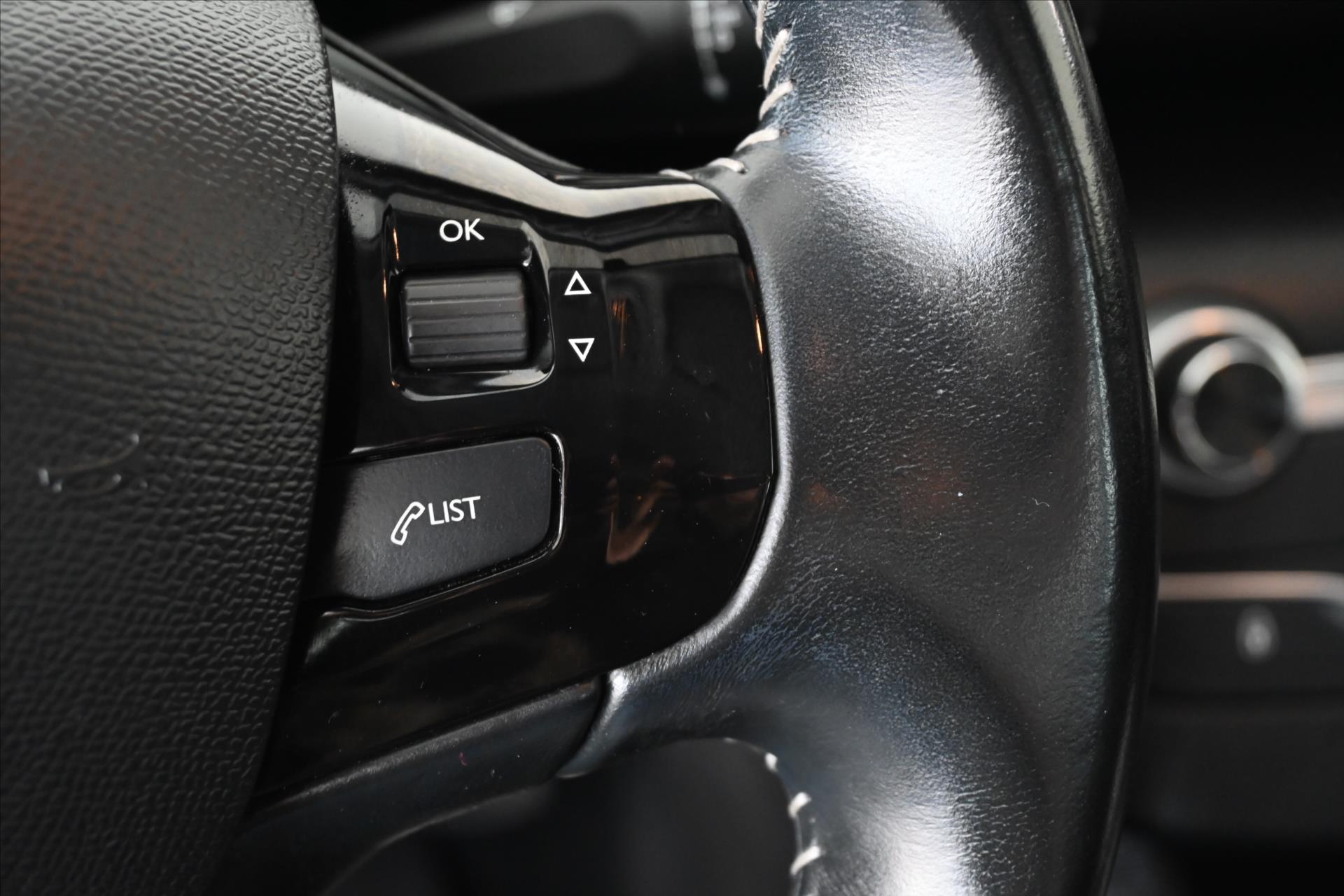 Main photo of the car Peugeot 308 1.5 BlueHDi 96 kW Active Business Warranty up to 5 years (19)