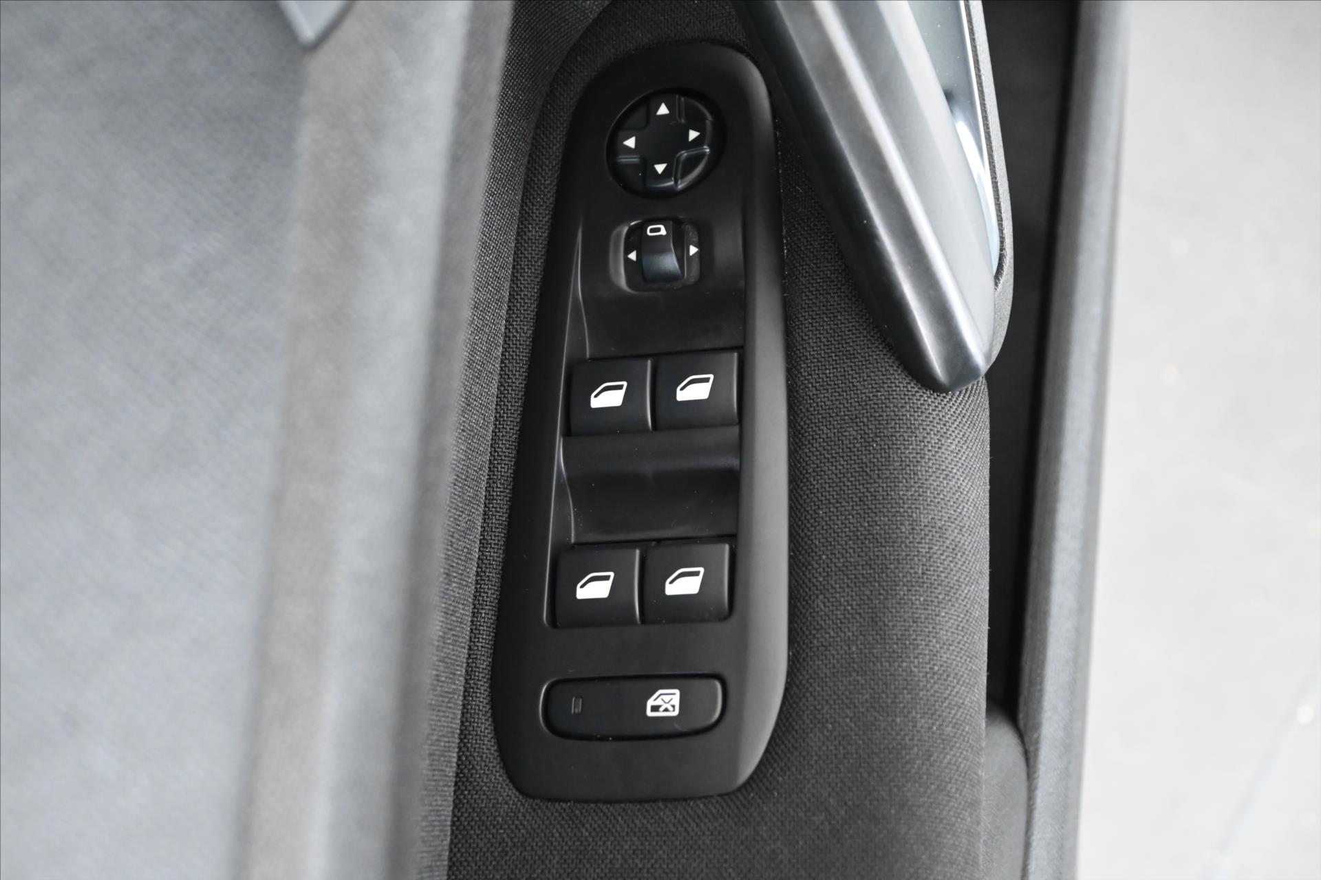 Main photo of the car Peugeot 308 1.5 BlueHDi 96 kW Active Business Warranty up to 5 years (26)