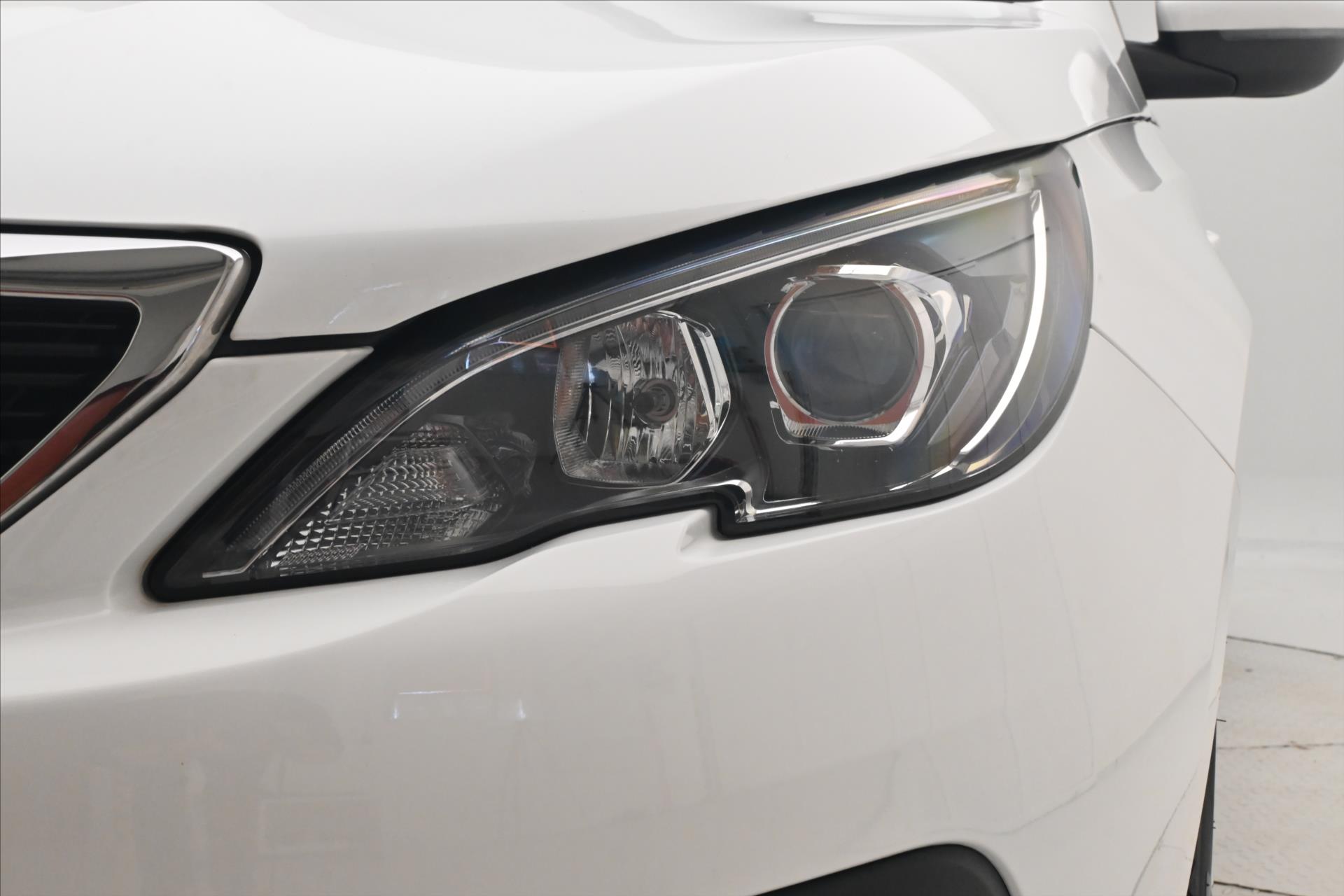 Hlavní fotografie vozu Peugeot 308 1,5 BlueHDi 96 kW Active Business Záruka až 5 let (27)
