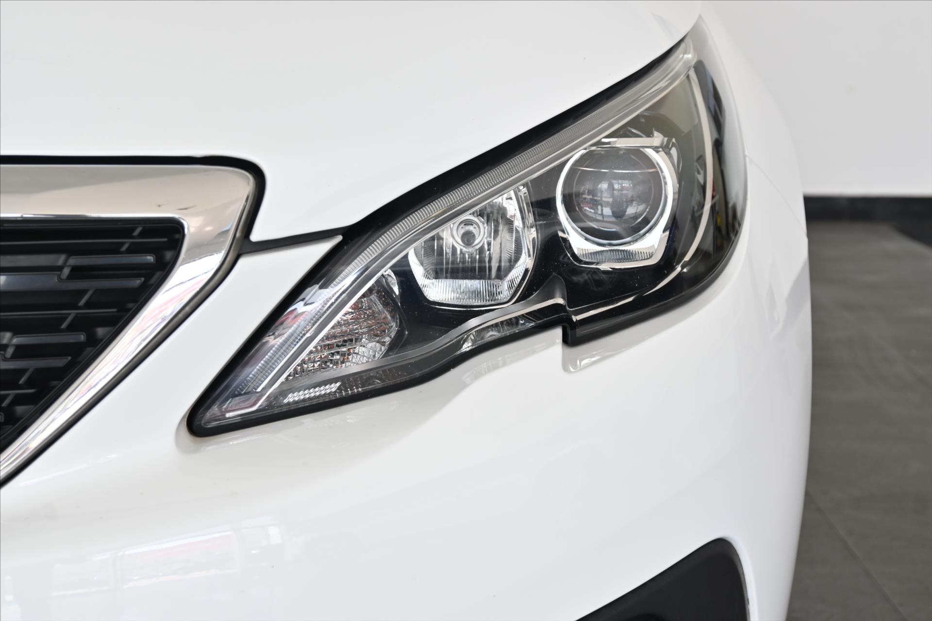 Main photo of the car Peugeot 308 1.5 BlueHDi 96 kW Active Business Warranty up to 5 years (29)