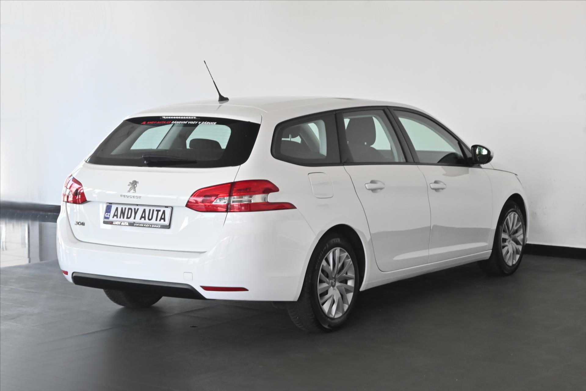 Main photo of the car Peugeot 308 1.5 BlueHDi 96 kW Active Business Warranty up to 5 years (4)