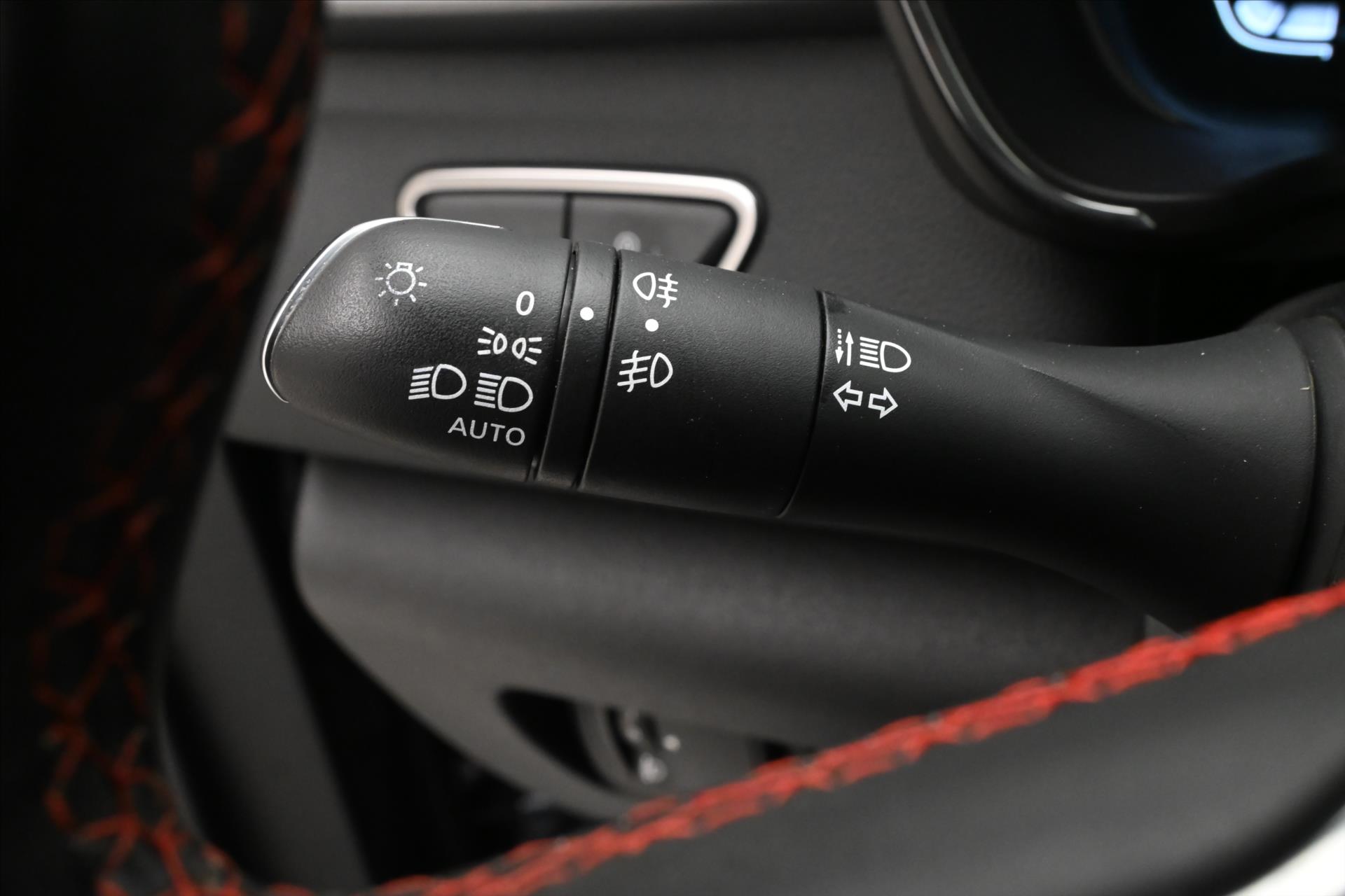 Hlavní fotografie vozu Renault Kadjar 1,7 Blue dCi 110 kW 4x4 Black Edition Záruka až 5 le (23)