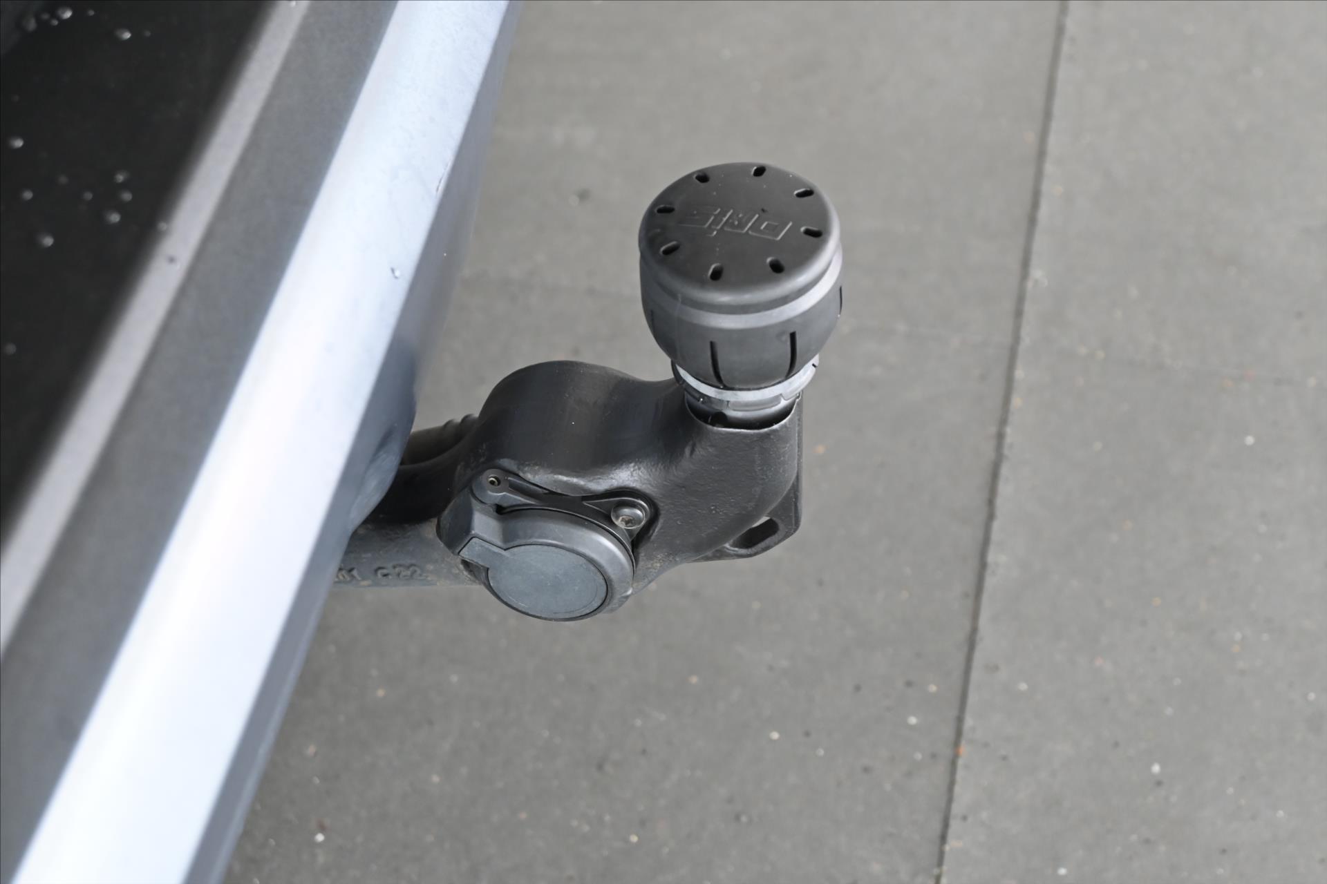 Hlavní fotografie vozu Renault Kadjar 1,7 Blue dCi 110 kW 4x4 Black Edition Záruka až 5 le (30)