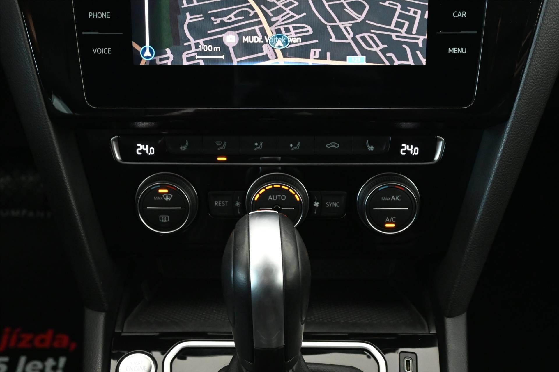 Hlavní fotografie vozu Volkswagen Passat 2,0 TDI 110 kW DSG ELEGANCE Záruka až 5 let (22)