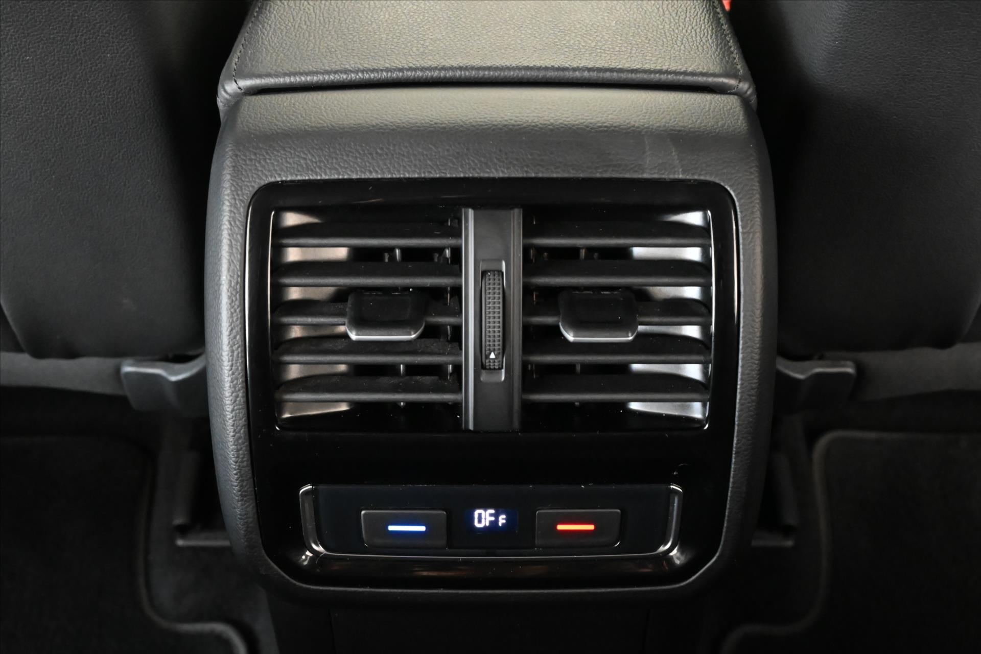 Hlavní fotografie vozu Volkswagen Passat 2,0 TDI 110 kW DSG ELEGANCE Záruka až 5 let (23)